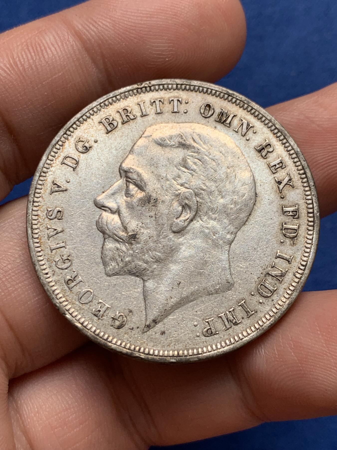 《竞宝斋》第396场 周日，周一，2场连拍 （全场包邮） 英国 1935年 乔治五世 木马剑 一克朗银币 细节见图