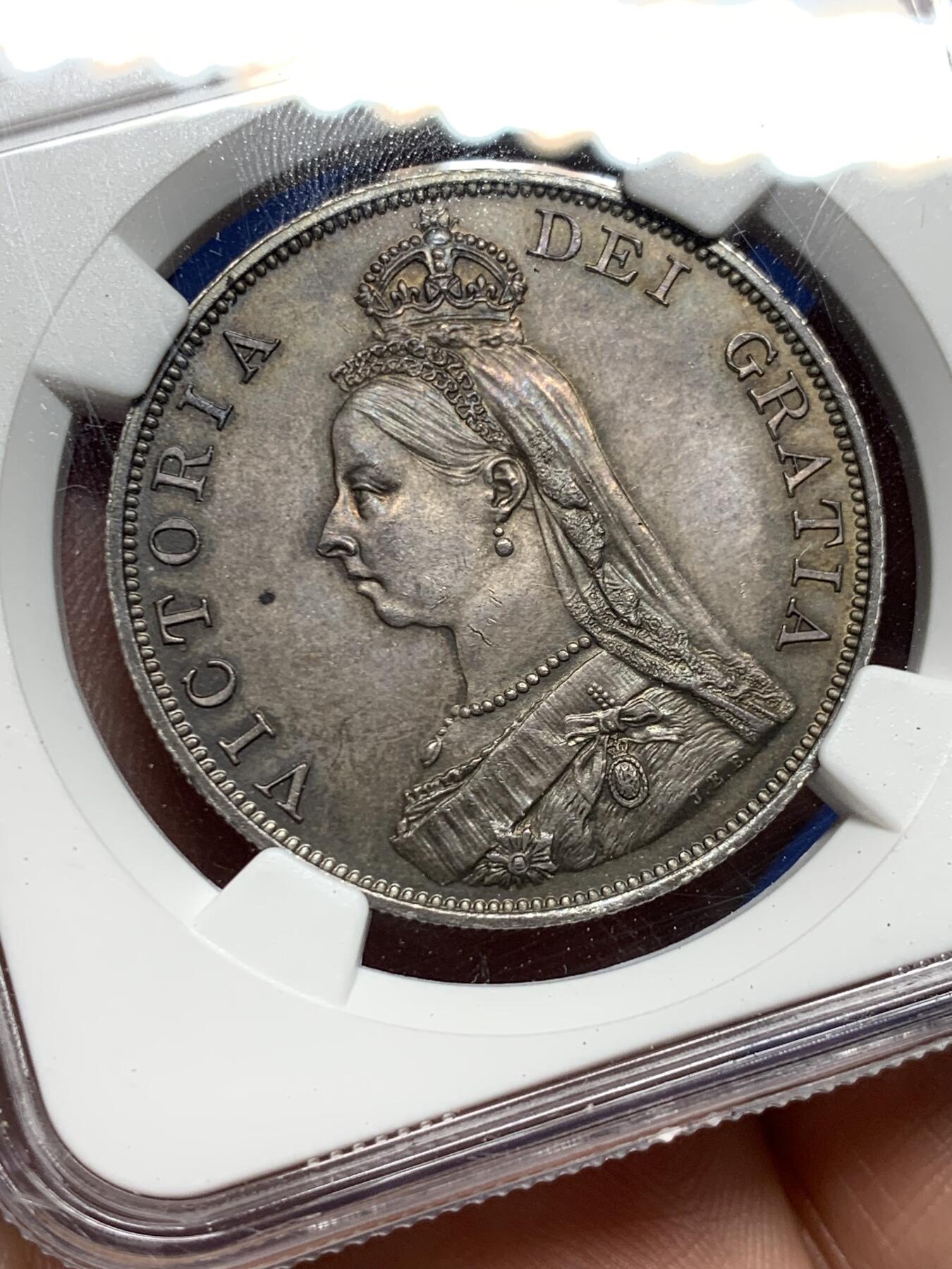 《竞宝斋》第396场 周日，周一，2场连拍 （全场包邮） NGC MS64 英国 1887 维多利亚双弗洛林银币   深峻初打  细节极佳  英伦深五彩包浆