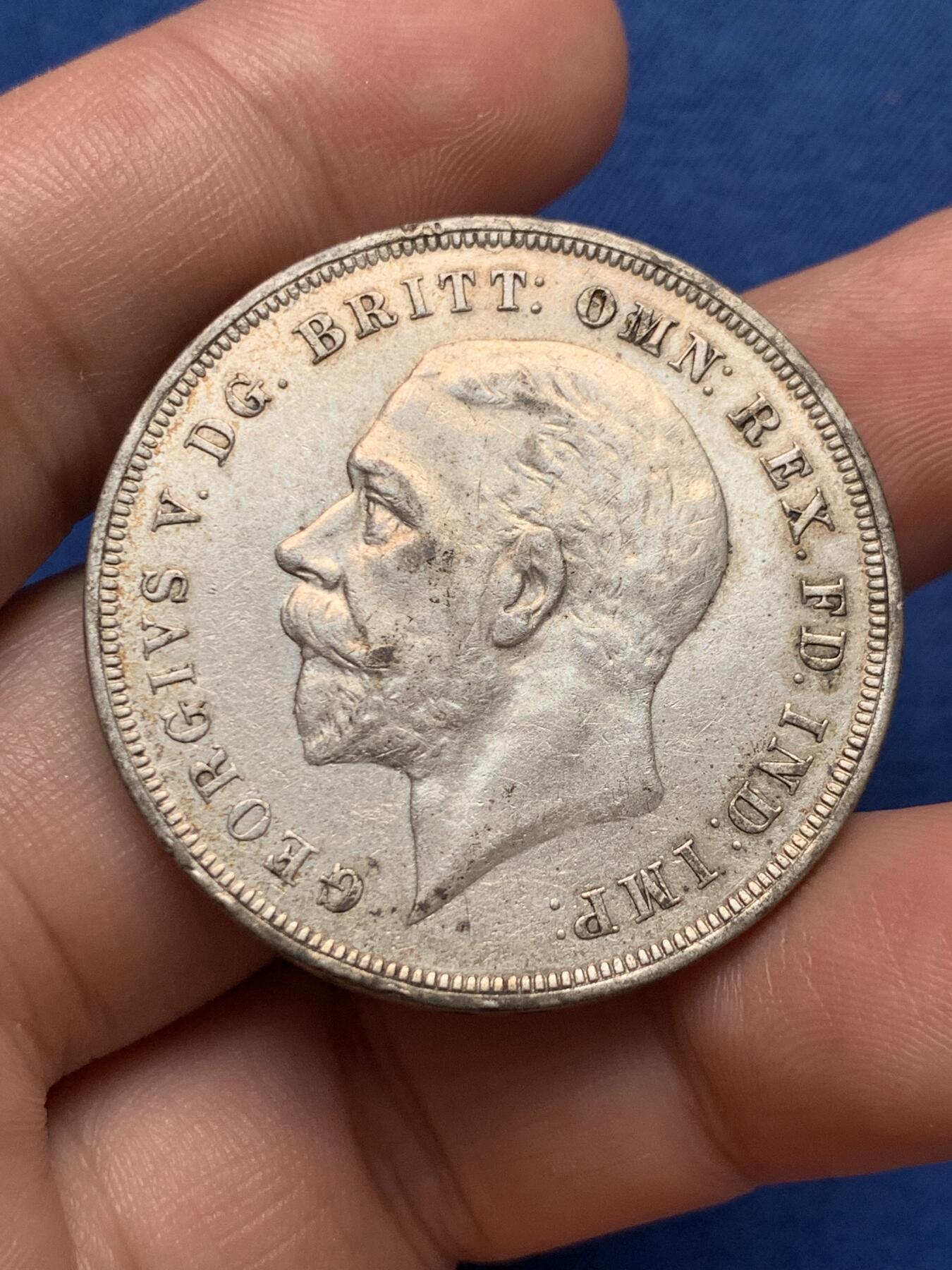 《竞宝斋》第396场 周日，周一，2场连拍 （全场包邮） 英国 1935年 乔治五世 木马剑 一克朗银币 细节见图