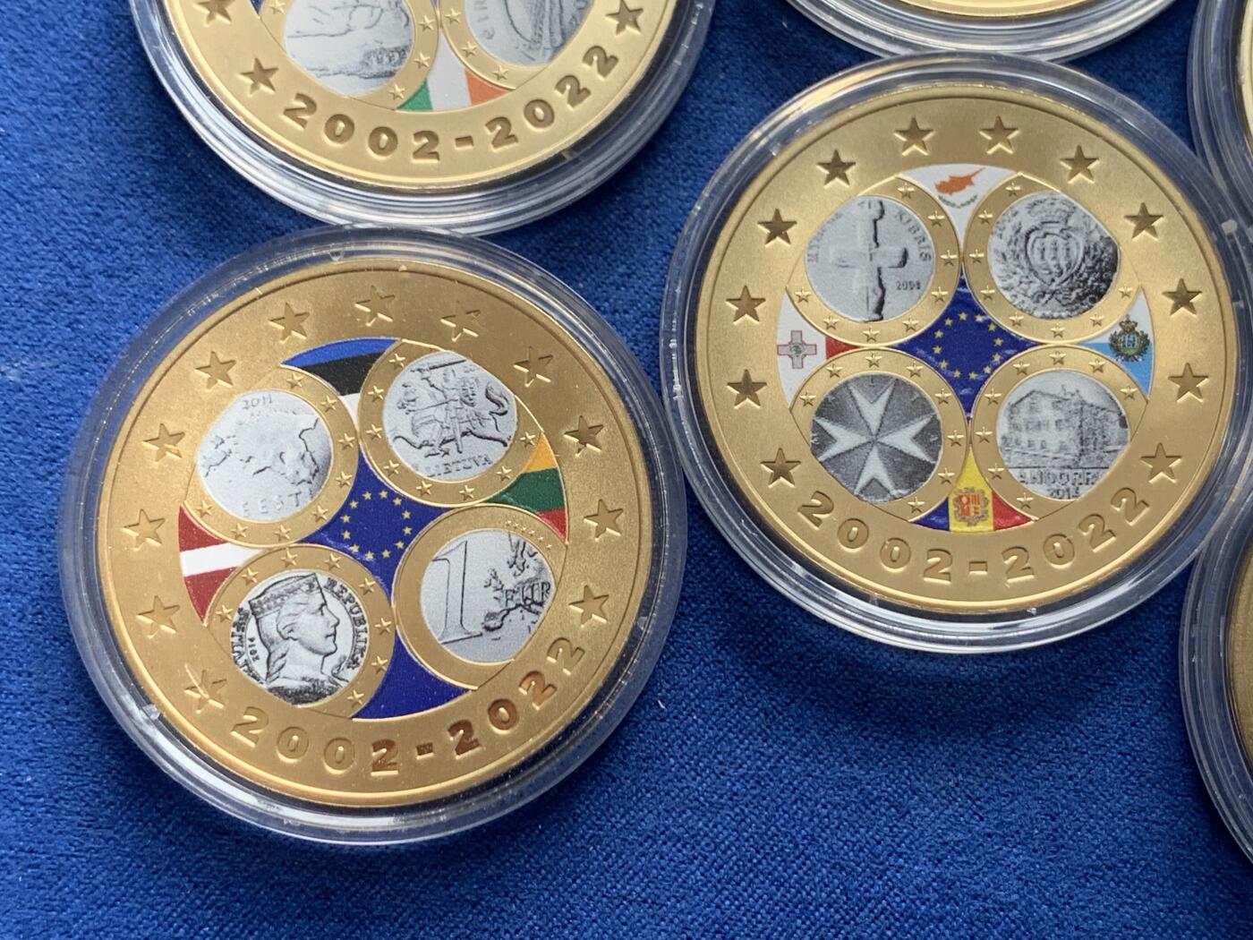 《竞宝斋》第396场 周日，周一，2场连拍 （全场包邮） 六枚一组 庆祝欧元20周年纪念章 2022年是欧元之年