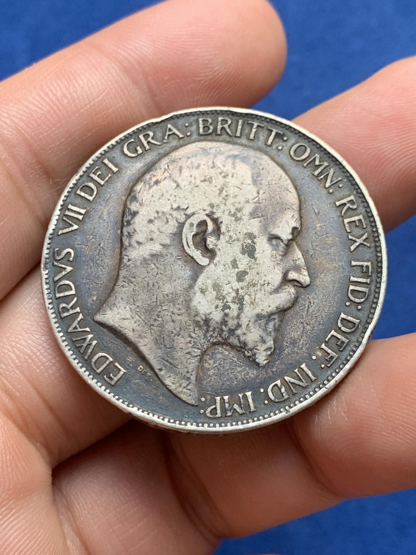 《竞宝斋》第396场 周日，周一，2场连拍 （全场包邮） 英国1902年爱德华七世马剑银币，黑色老包浆十分漂亮