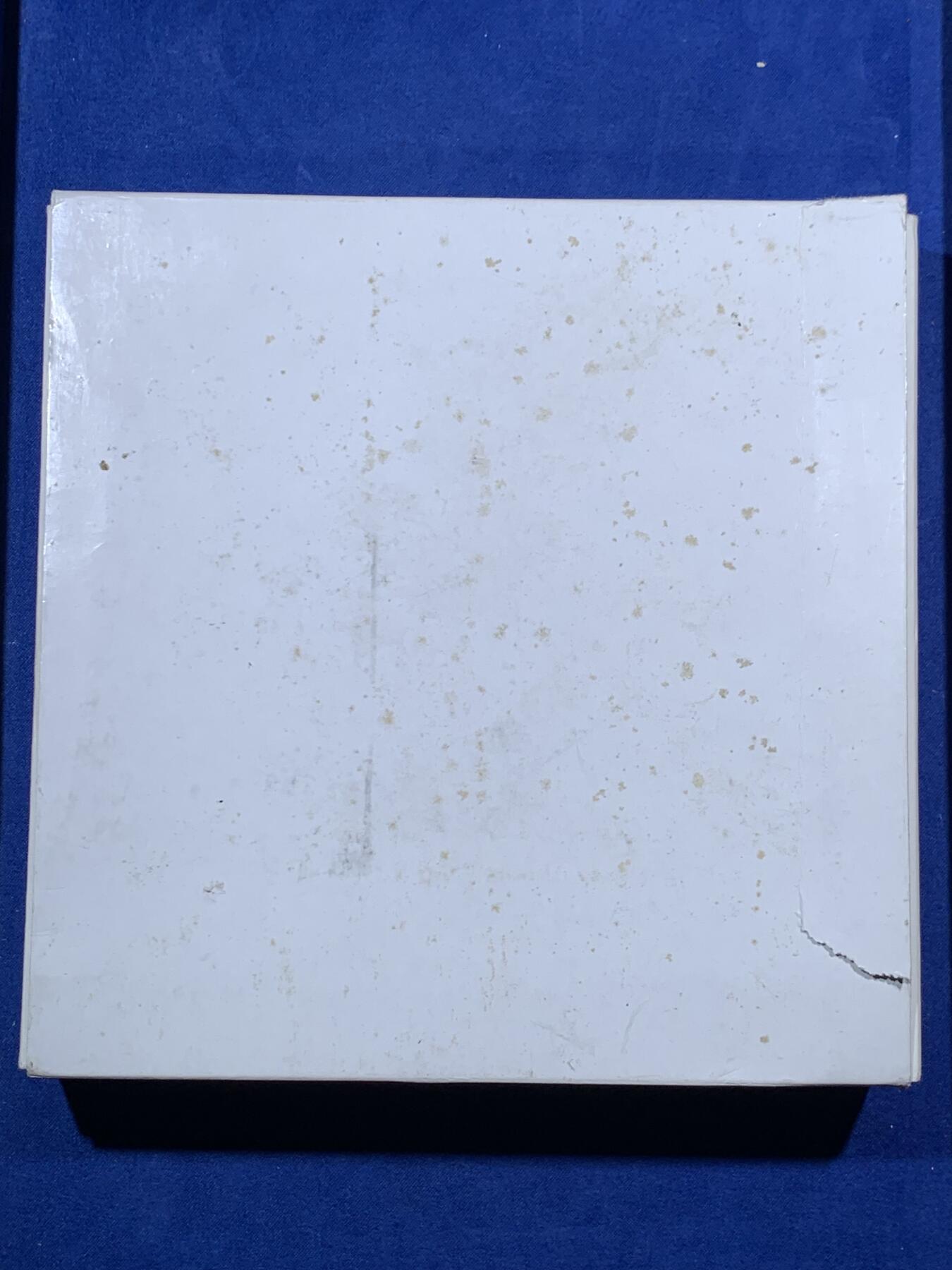 《竞宝斋》第396场 周日，周一，2场连拍 （全场包邮） NGC PF69UC 库克2013年发行历史之窗系列-纽约中央火车站镶嵌彩色钴玻璃10元精制艺术银币（加大盒，限量发行1913枚，50克925银，采用双面镂空浮雕+手工镶嵌玻璃。）盒证齐全