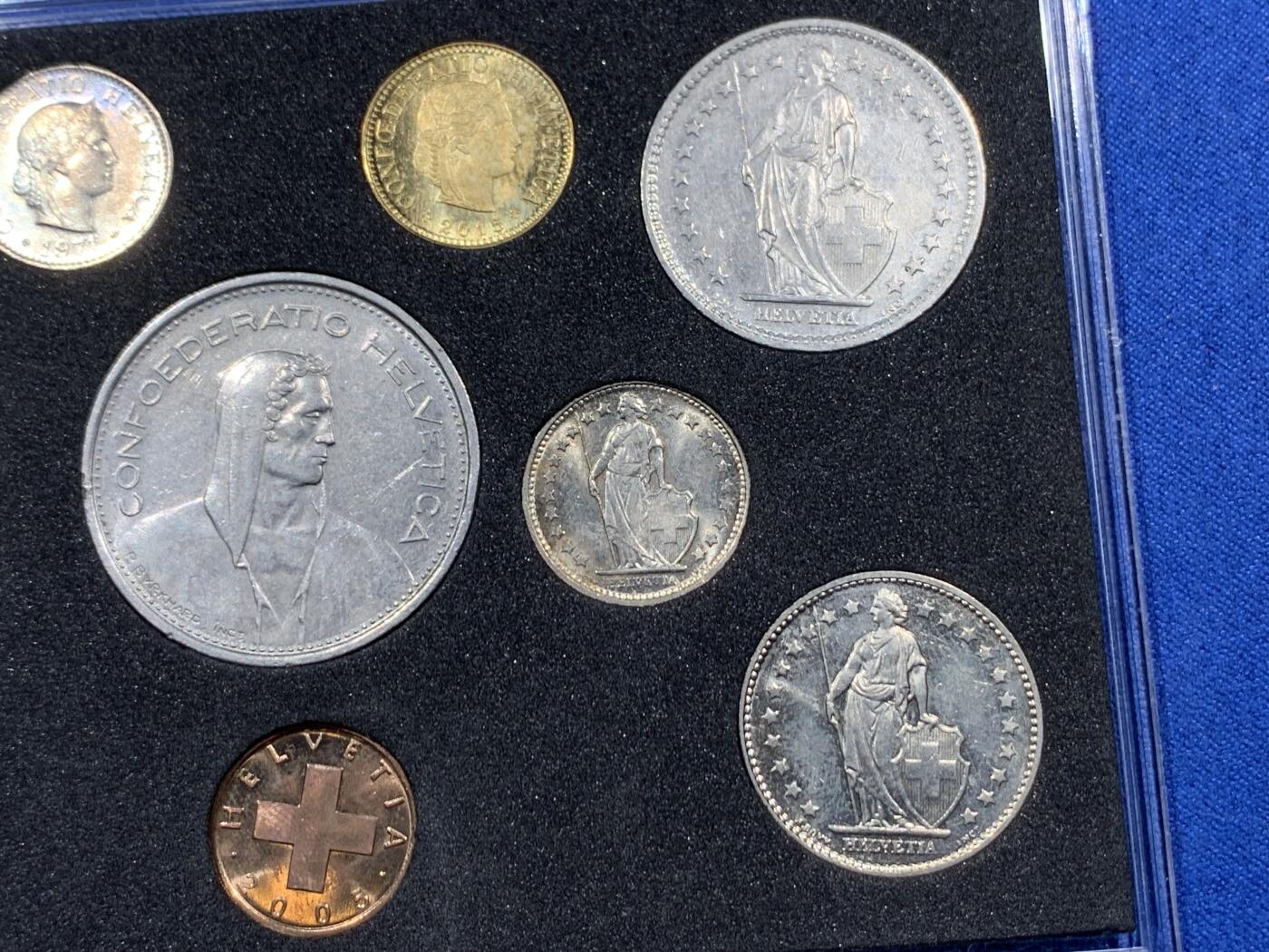 《竞宝斋》第396场 周日，周一，2场连拍 （全场包邮） 瑞士10枚装纪念币一套