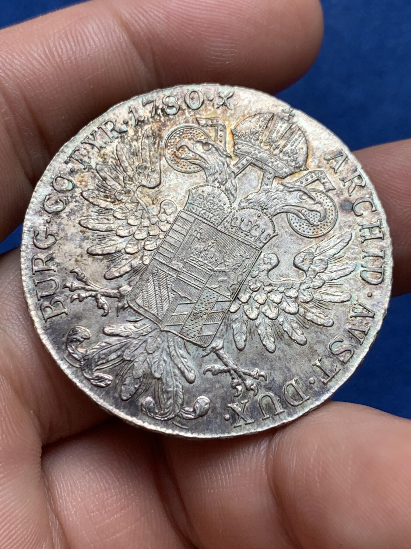 《竞宝斋》第396场 周日，周一，2场连拍 （全场包邮） 奥匈帝国1780年玛利亚特蕾西亚1泰勒大奶妈银币 后铸 带彩