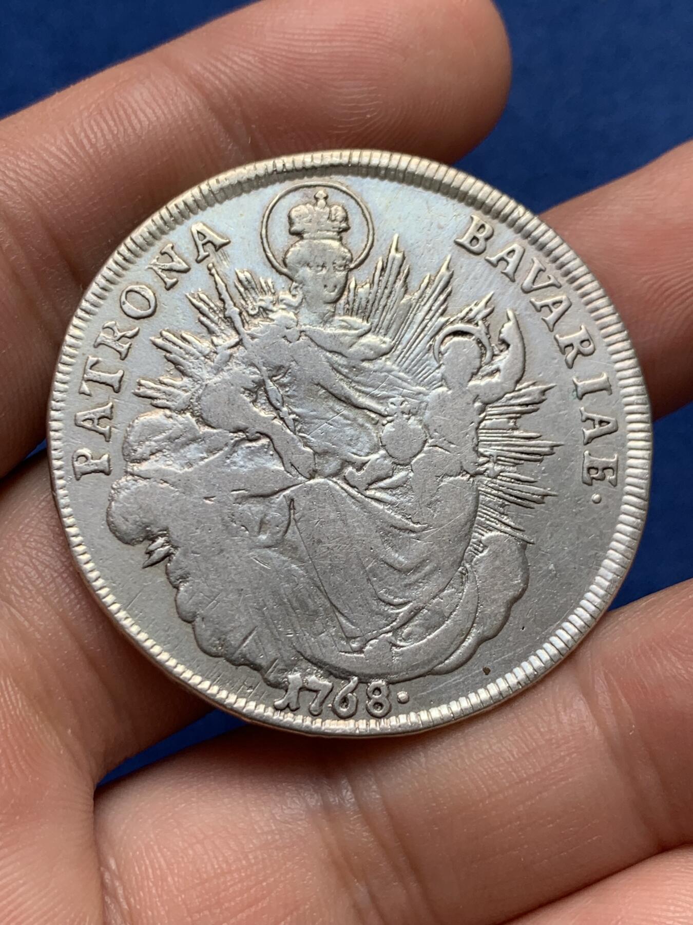 《竞宝斋》第396场 周日，周一，2场连拍 （全场包邮） 1768年马克西米连三世.约瑟夫圣母抱婴塔勒 有焊接痕迹