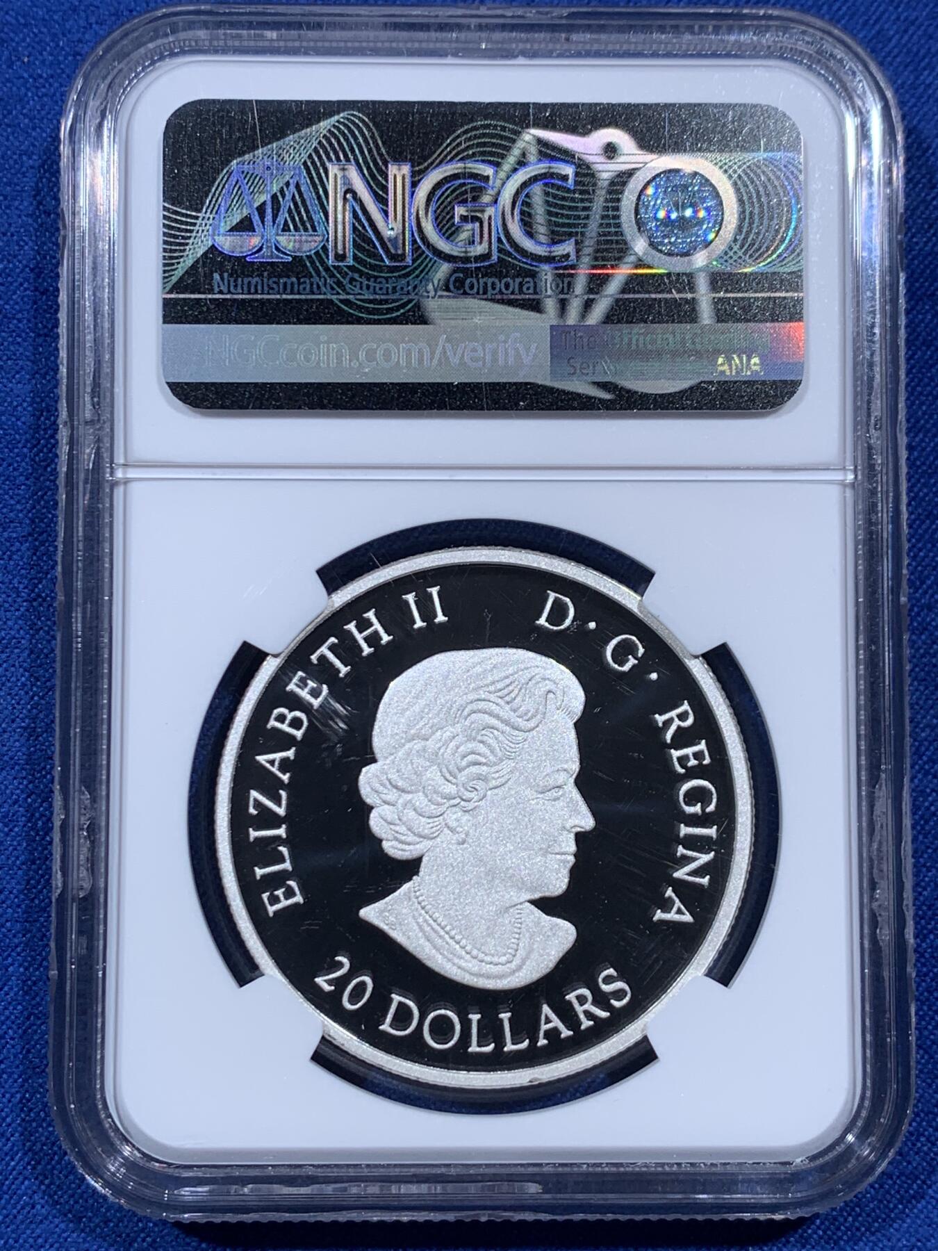 《竞宝斋》第396场 周日，周一，2场连拍 （全场包邮） 首期 NGC PF69UC（2022年英加联合发行）女王登基70周年铂金禧年20加元精制纪念银币（999纯银，38MM币径，发行量5500枚，首期发行少见罕有）