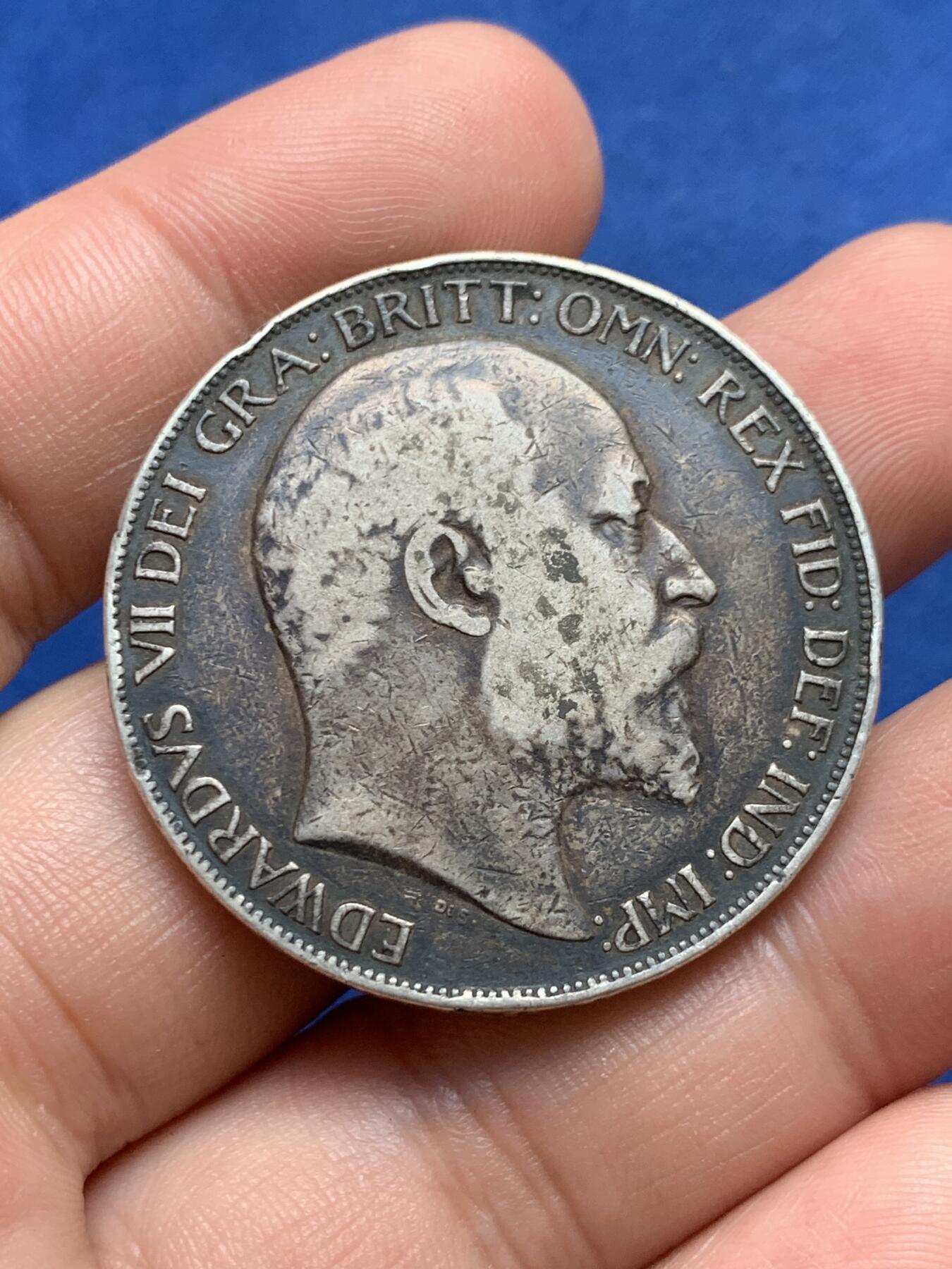 《竞宝斋》第396场 周日，周一，2场连拍 （全场包邮） 英国1902年爱德华七世马剑银币，黑色老包浆十分漂亮