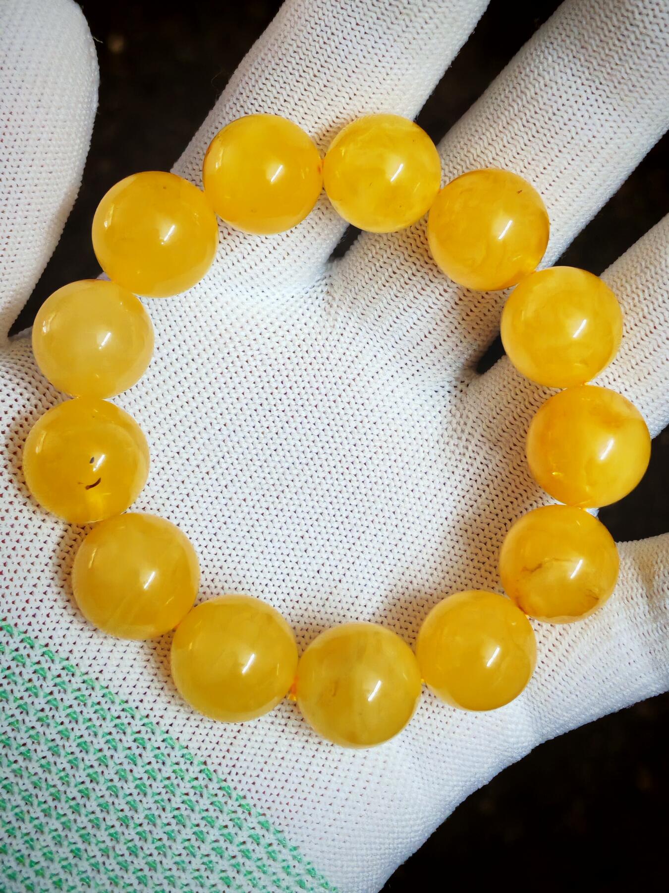 ❤️满蜜满色妖孽花纹鸡油黄蜜蜡圆珠手串(50439)尺寸约15.6mm13颗重量26.4g