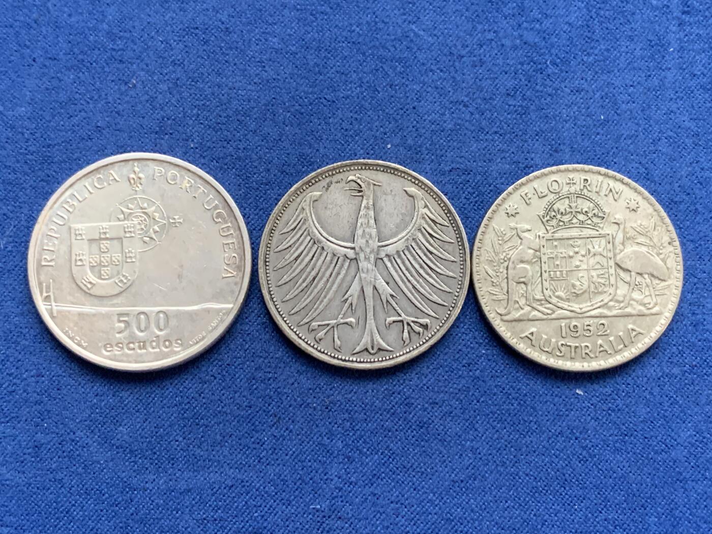 《竞宝斋》第396场 周日，周一，2场连拍 （全场包邮） 三枚一组 澳大利亚1952年1弗罗林银币+联邦德国1951年5马克银币+葡萄牙1998年瓦斯科达伽马大桥开通纪念500埃斯库多银币
