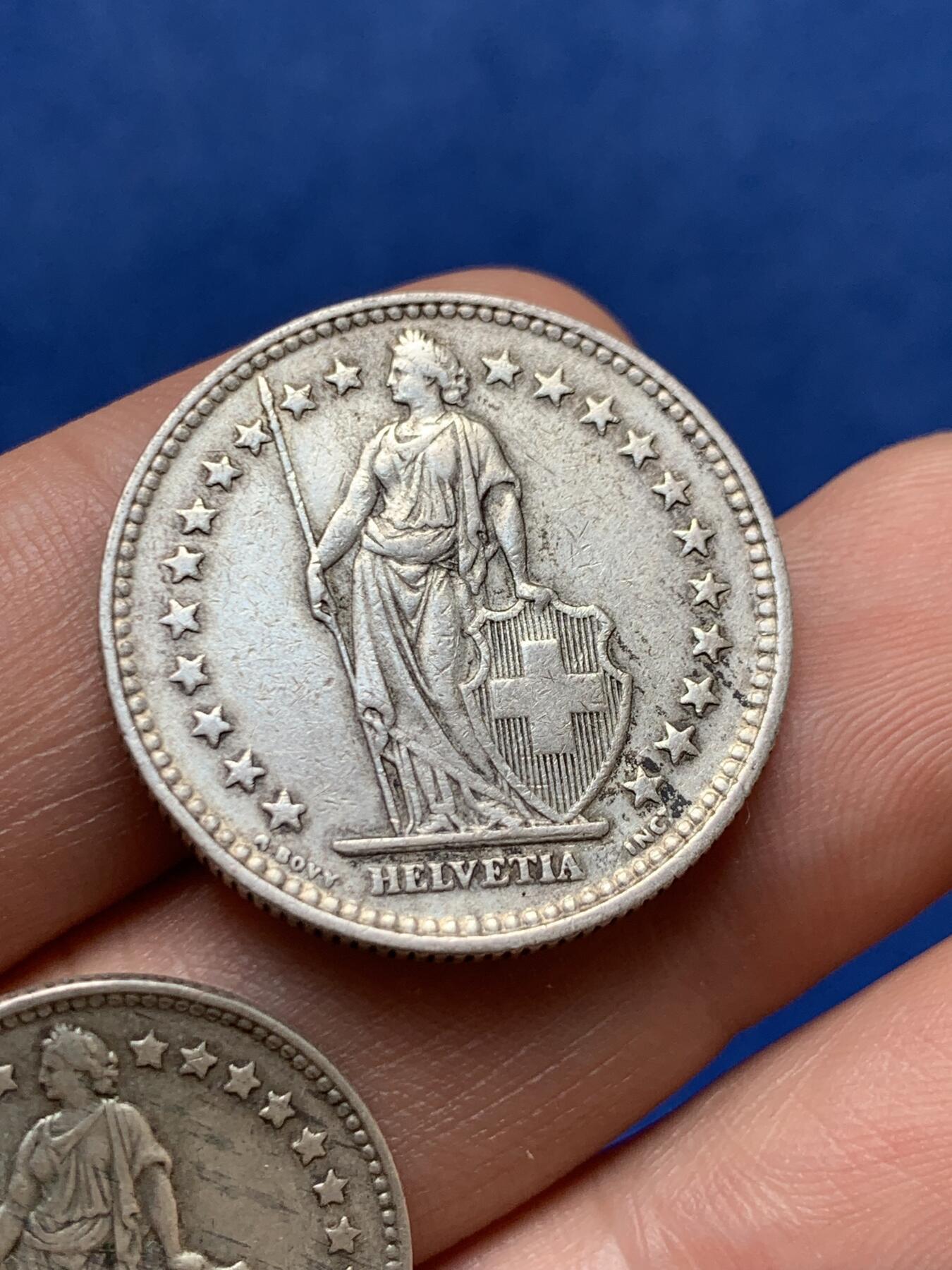 《竞宝斋》第396场 周日，周一，2场连拍 （全场包邮） 两枚一组 瑞士女神银币 1960年1法郎+早期1939年2法郎