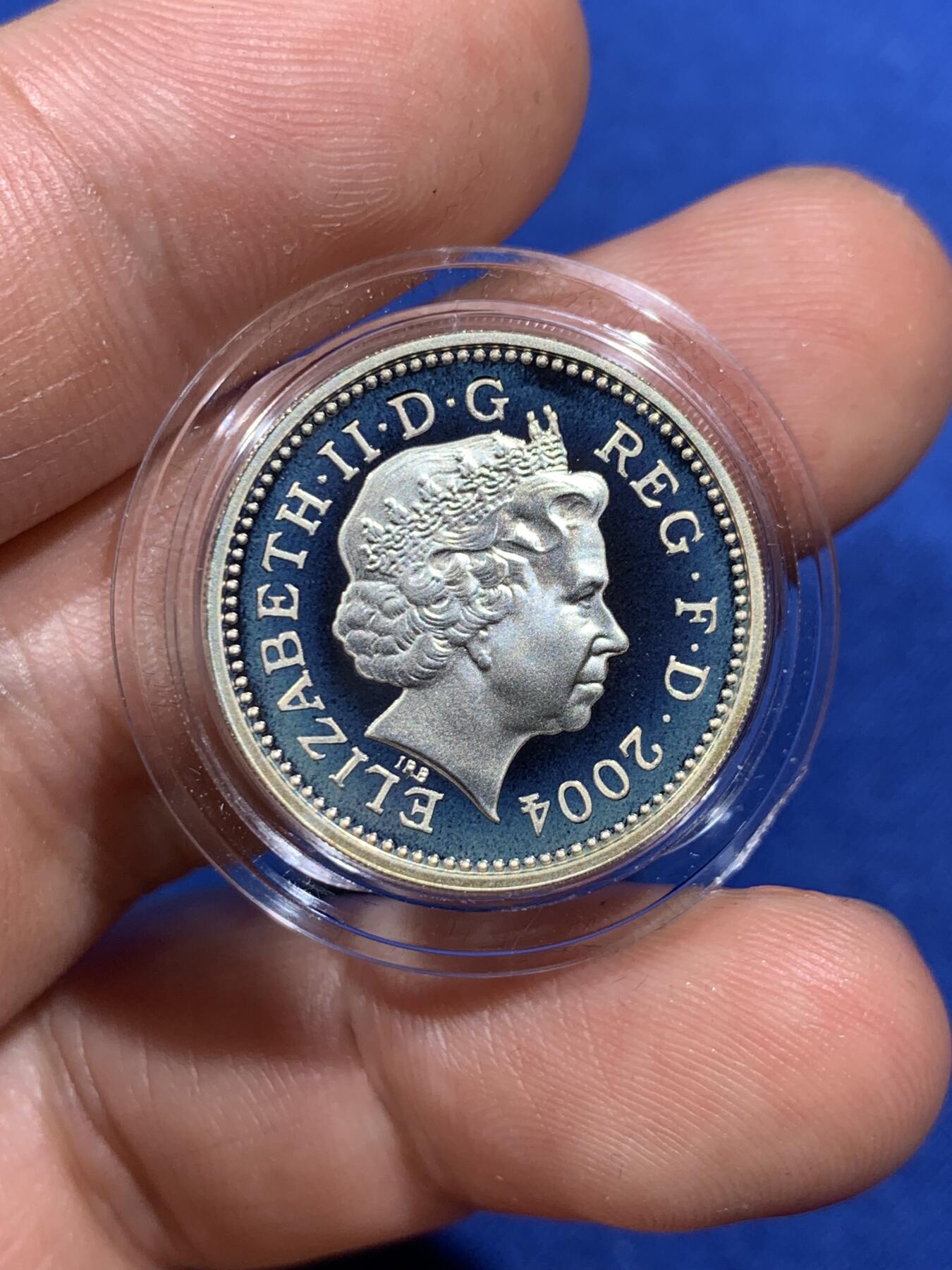 《竞宝斋》第396场 周日，周一，2场连拍 （全场包邮） 英国2004年1英镑精制银币 桥系列-福斯铁路桥（苏格兰） 925银9.5克 最大发行量：2万5千 盒证全