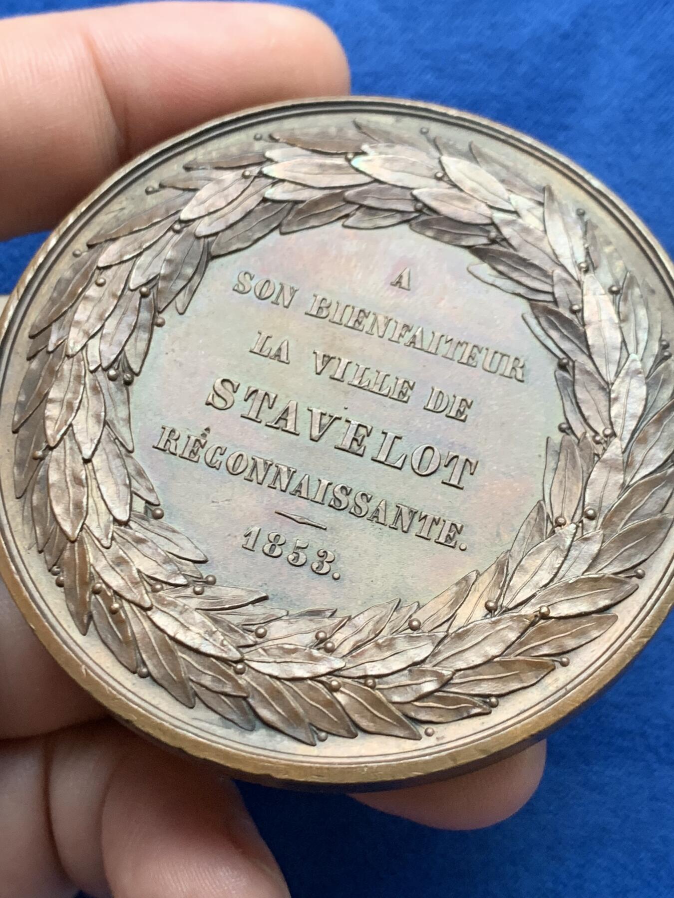 《竞宝斋》第397场 周日，周一，2场连拍 （全场包邮） 比利时1853斯塔沃洛镇镇长纪念铜章，117.2g，63.2mm