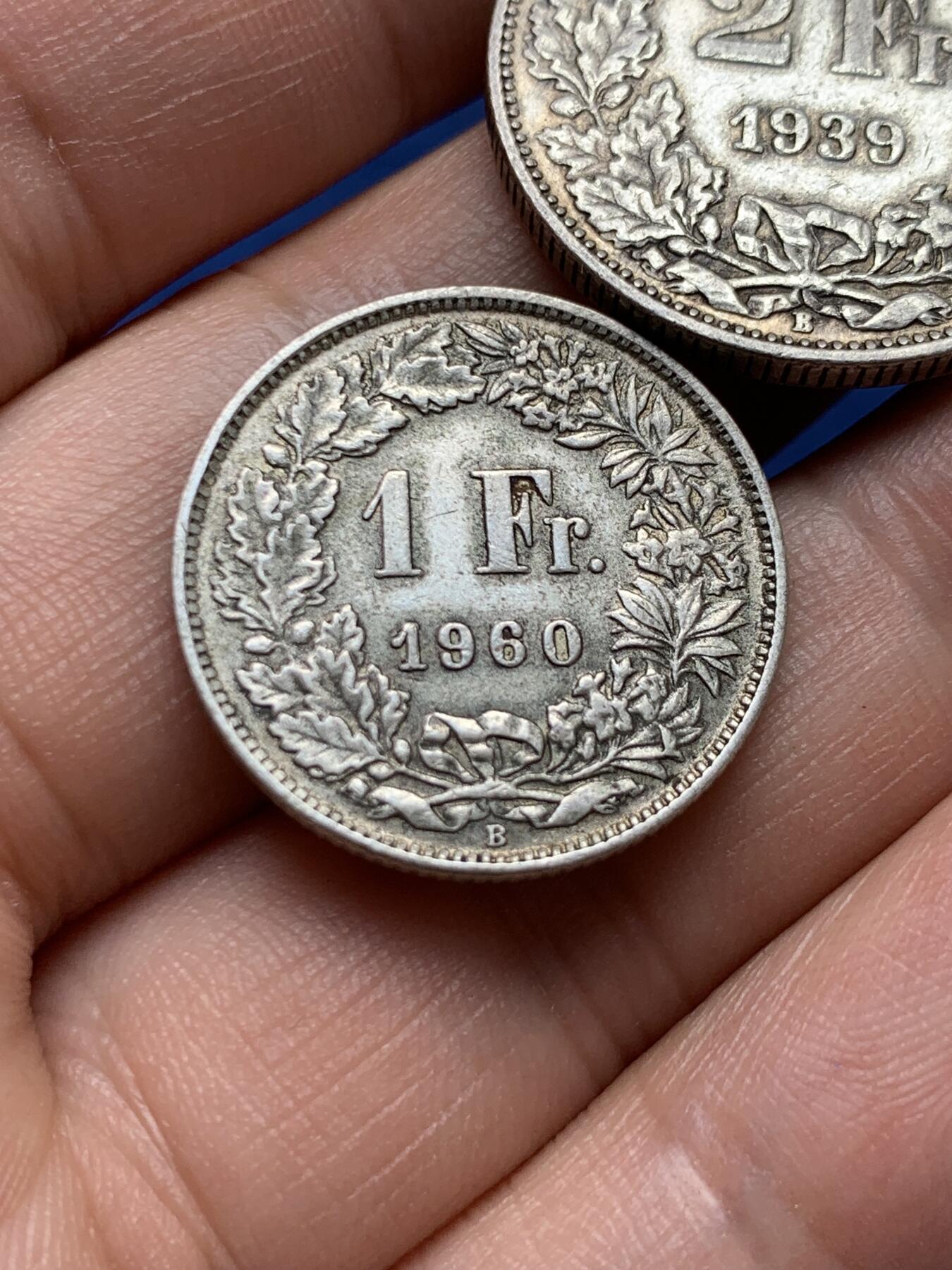 《竞宝斋》第396场 周日，周一，2场连拍 （全场包邮） 两枚一组 瑞士女神银币 1960年1法郎+早期1939年2法郎