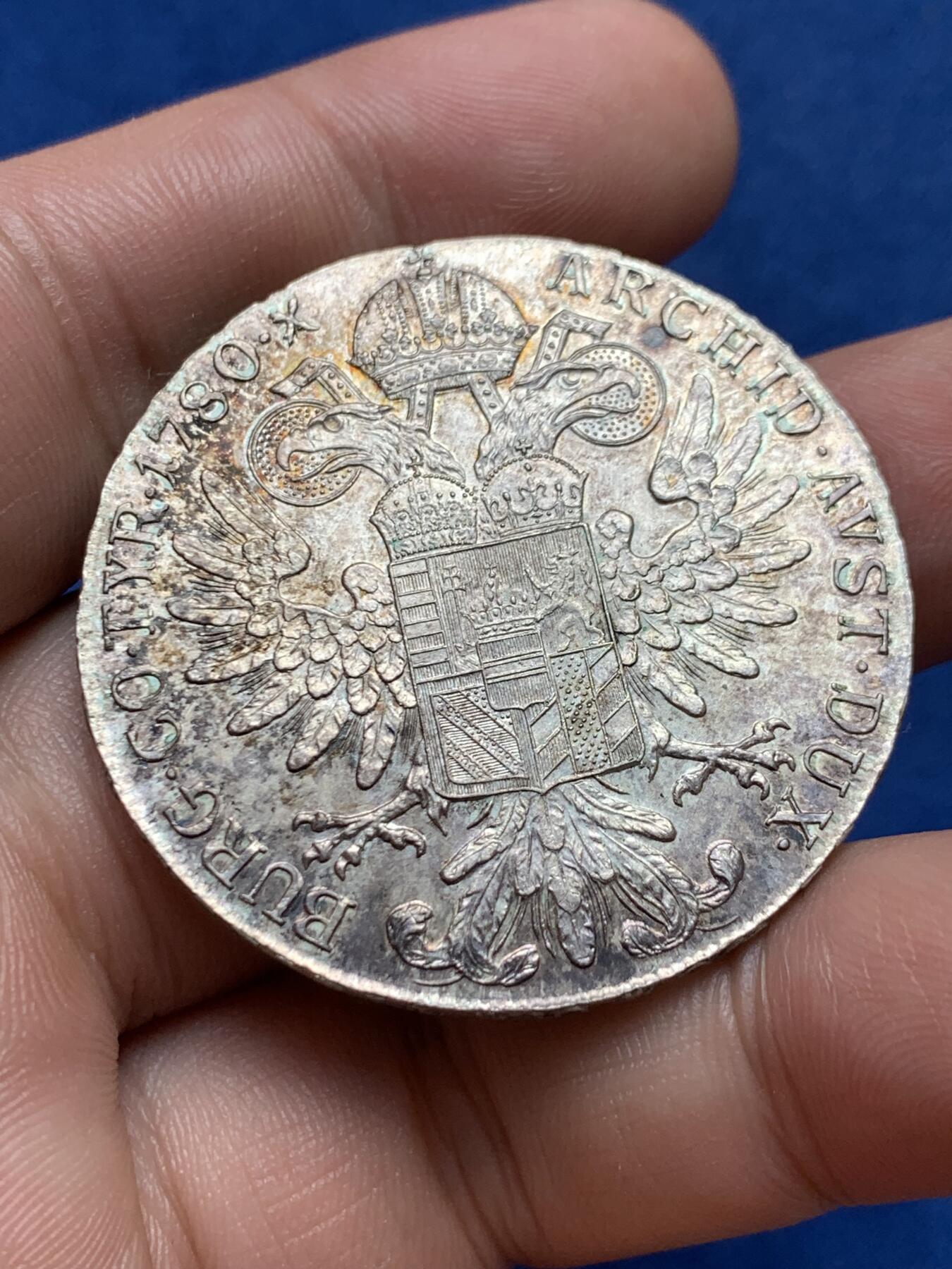 《竞宝斋》第396场 周日，周一，2场连拍 （全场包邮） 奥匈帝国1780年玛利亚特蕾西亚1泰勒大奶妈银币 后铸 带彩