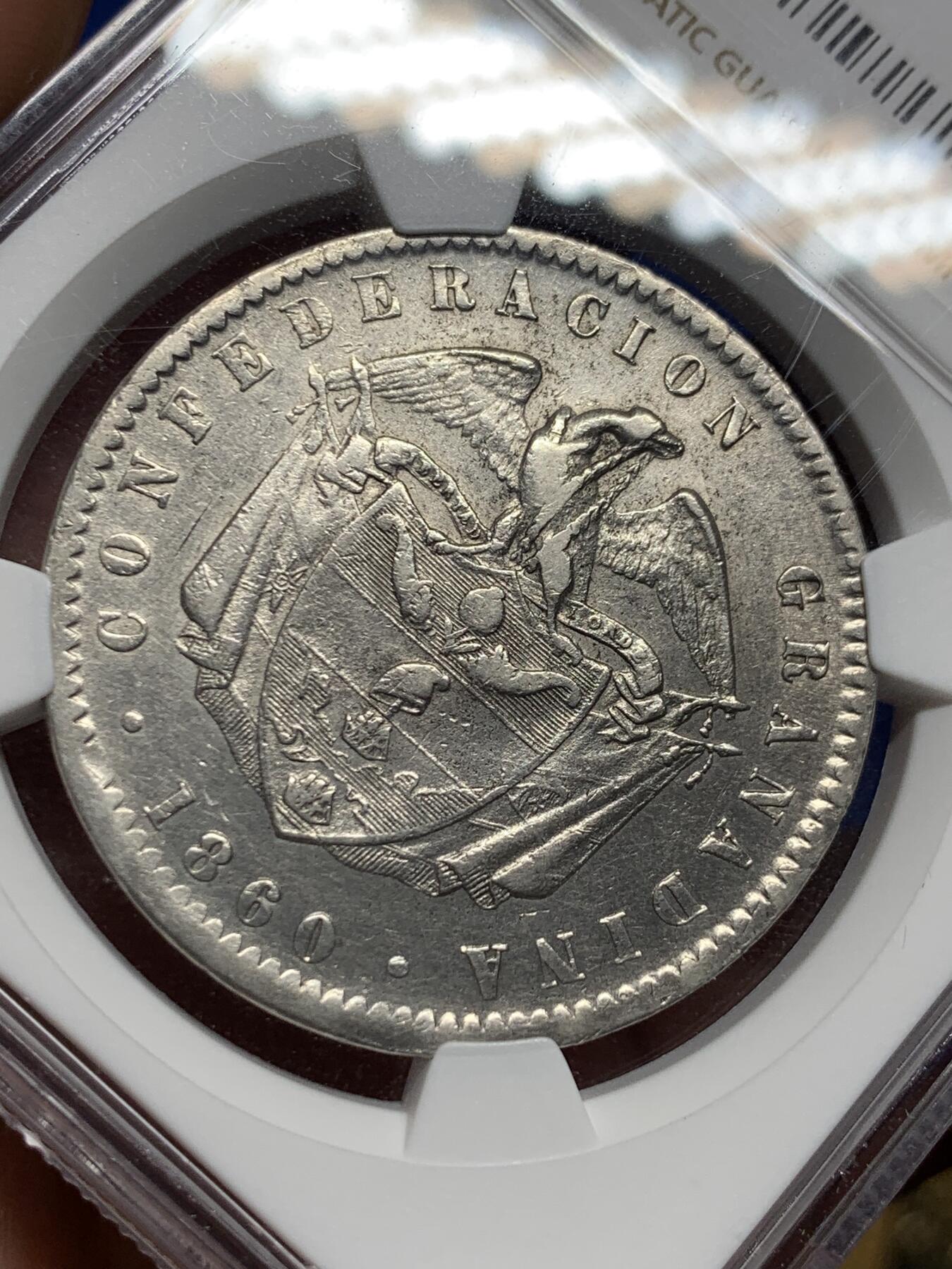 《竞宝斋》第396场 周日，周一，2场连拍 （全场包邮） NGC XFD 哥伦比亚1860年1比索银币 热门南美洲大银币 波哥大厂 非常少见的品种