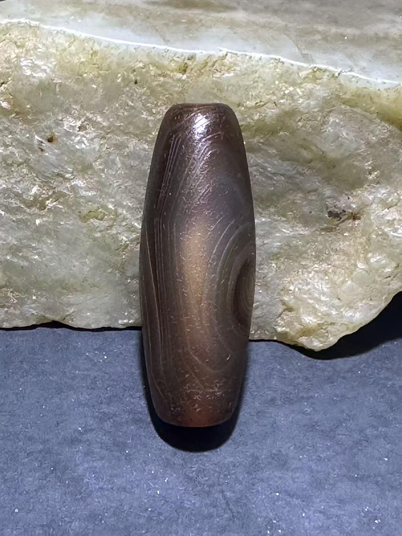 精美高玉化风化纹天眼缠丝玛瑙桶珠一颗