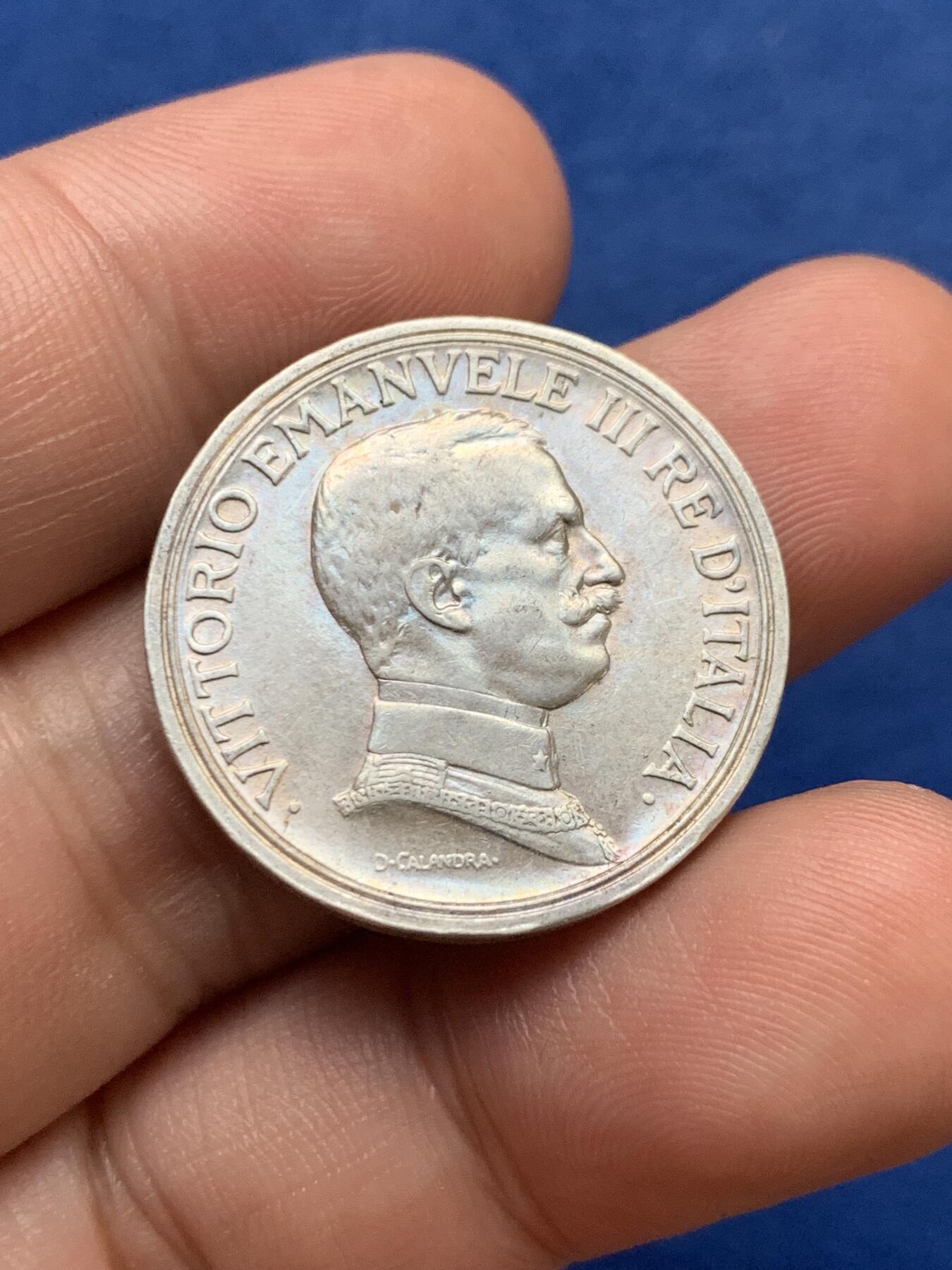 《竞宝斋》第397场 周日，周一，2场连拍 （全场包邮） 意大利1915年马车女神2里拉银币