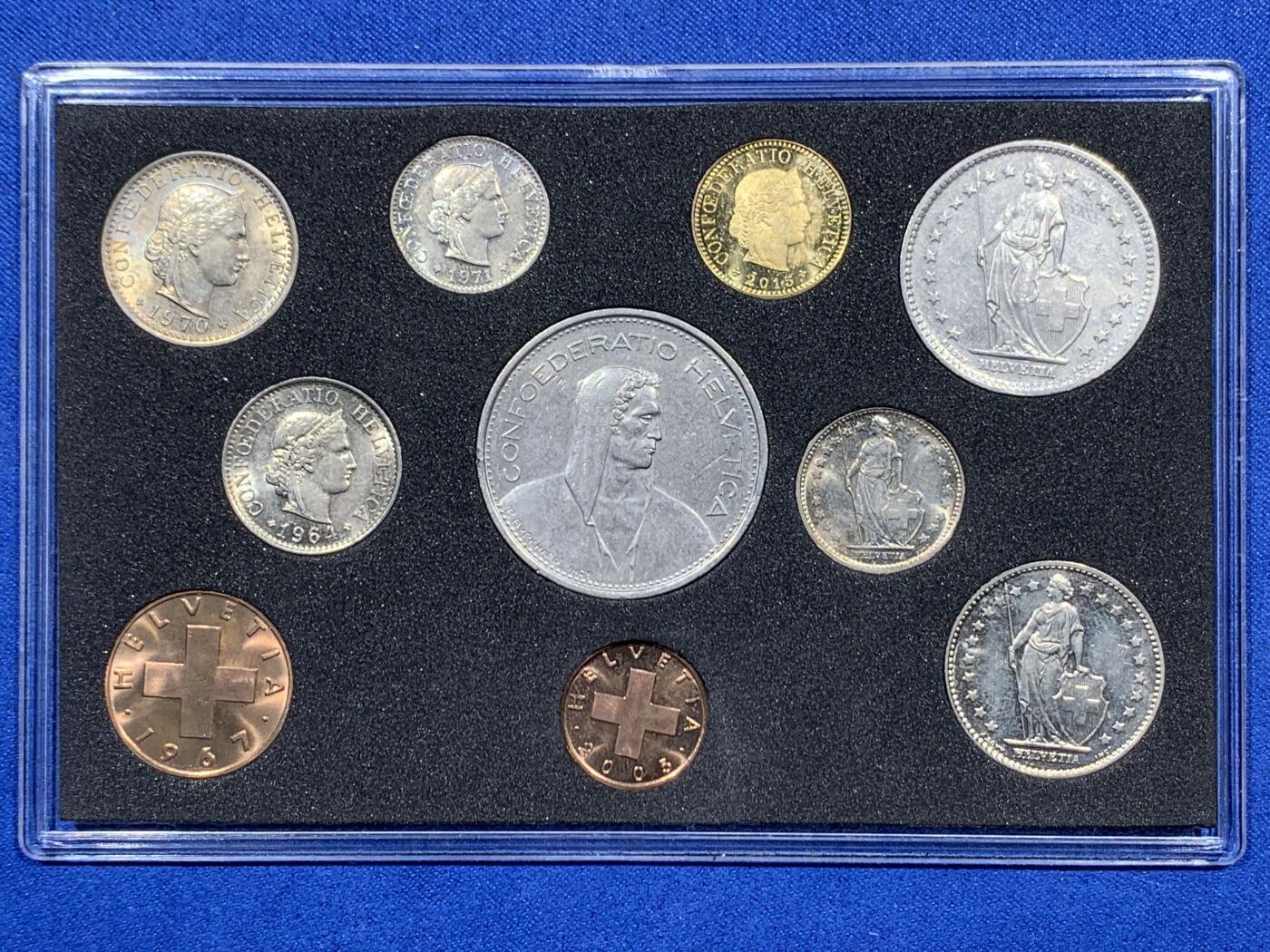 《竞宝斋》第396场 周日，周一，2场连拍 （全场包邮） 瑞士10枚装纪念币一套