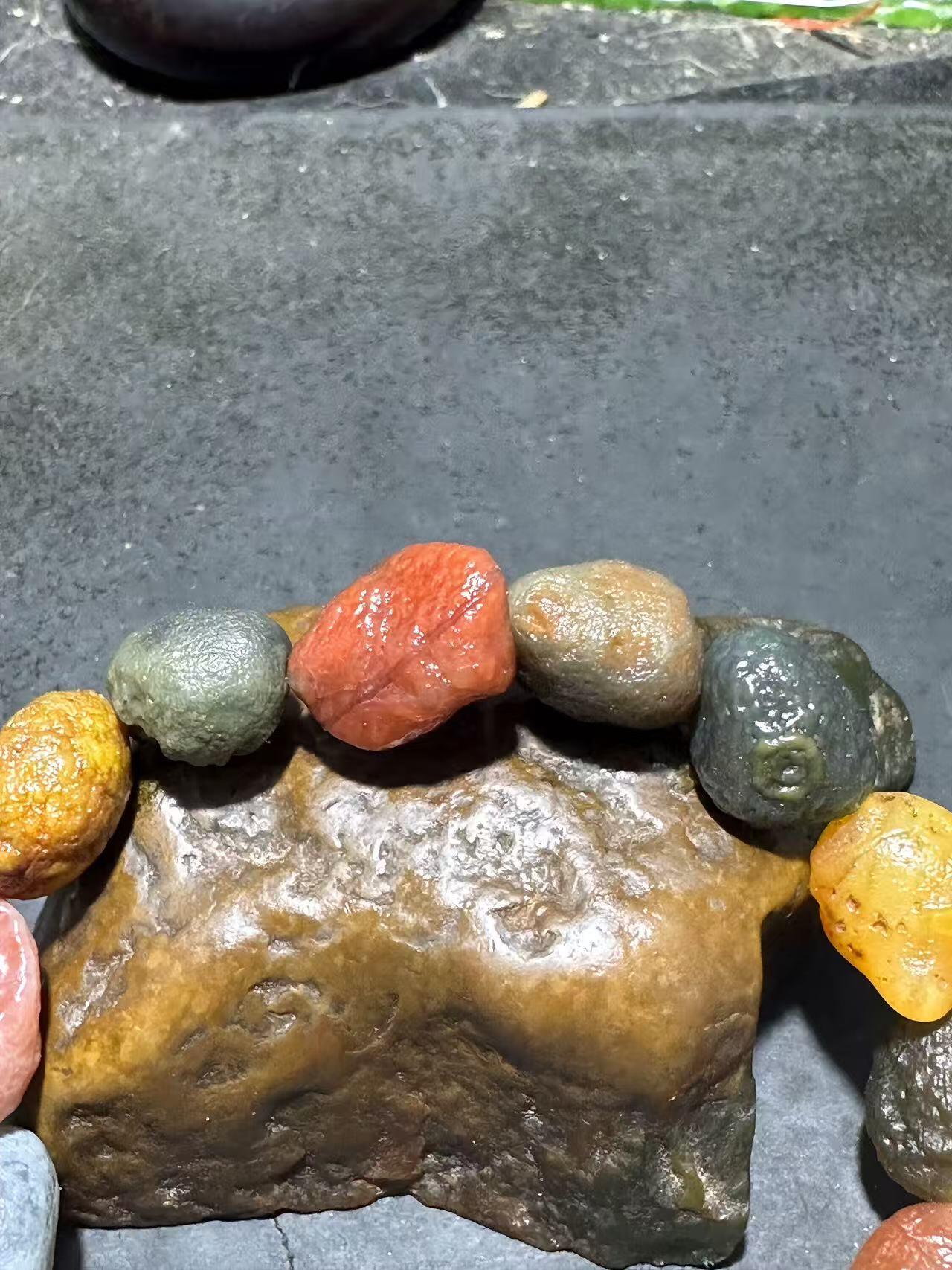 精美阿拉善多宝筋脉石原石手串一条，