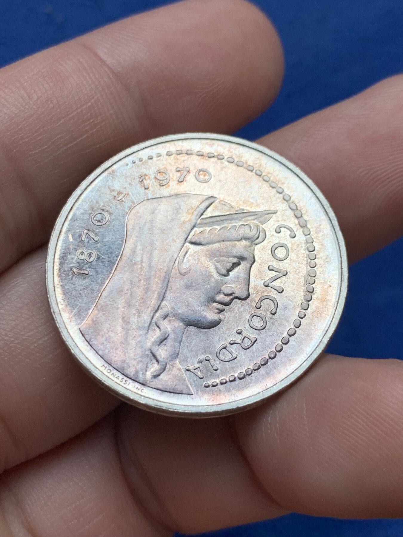 《竞宝斋》第397场 周日，周一，2场连拍 （全场包邮） 意大利1970年1000里拉银币，14.6克，0.835银，纪念罗马定都100周年，文艺味道十足。