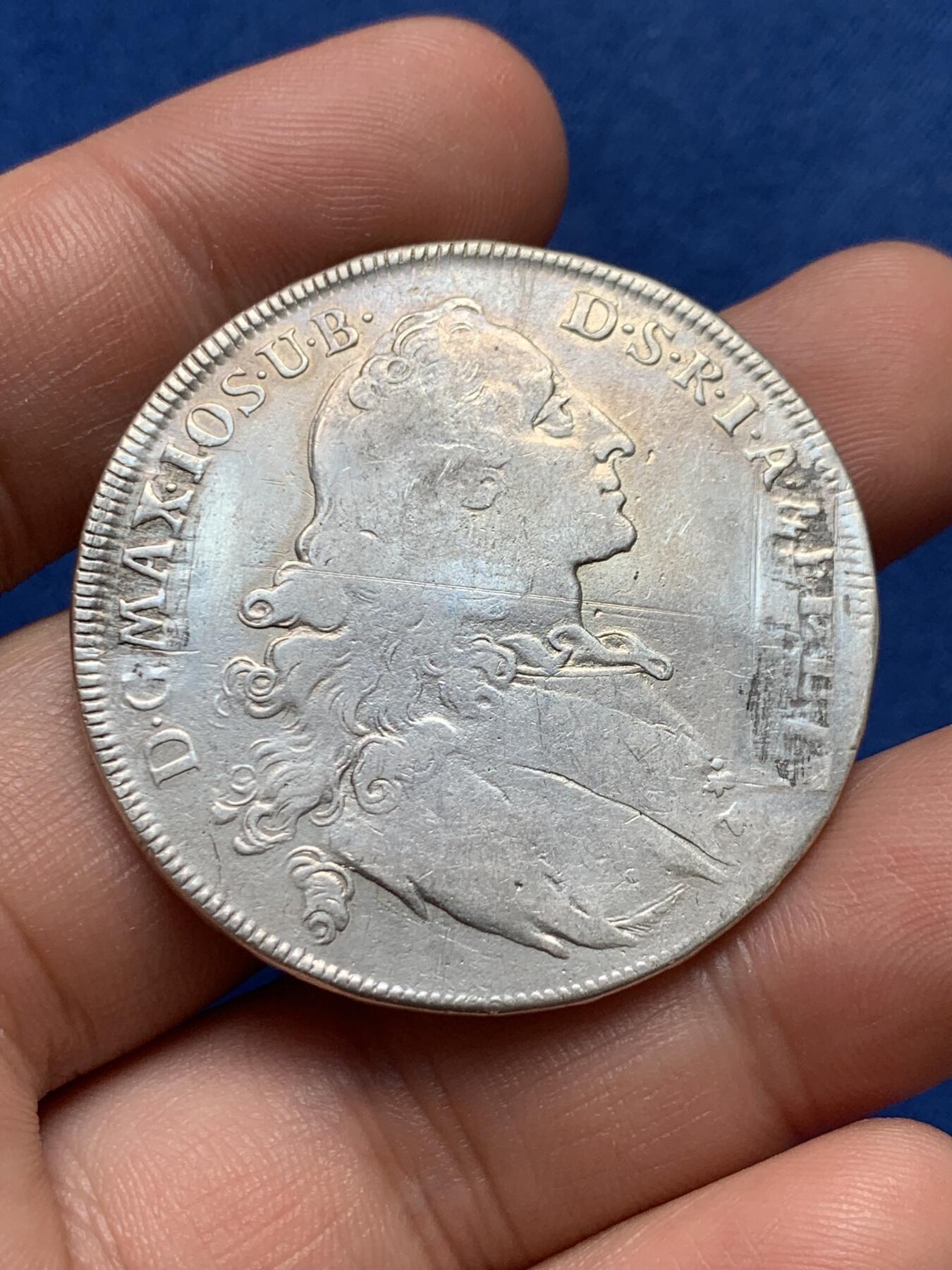 《竞宝斋》第396场 周日，周一，2场连拍 （全场包邮） 1768年马克西米连三世.约瑟夫圣母抱婴塔勒 有焊接痕迹