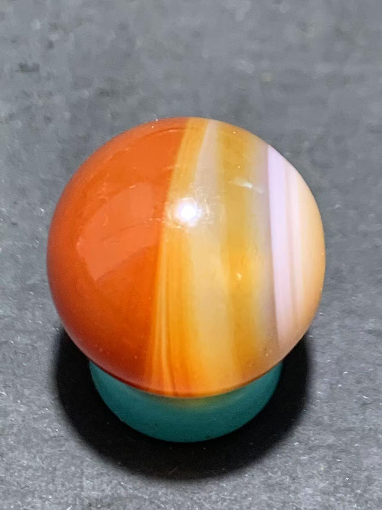 精美高玉化缠丝玛瑙圆珠一颗，，，