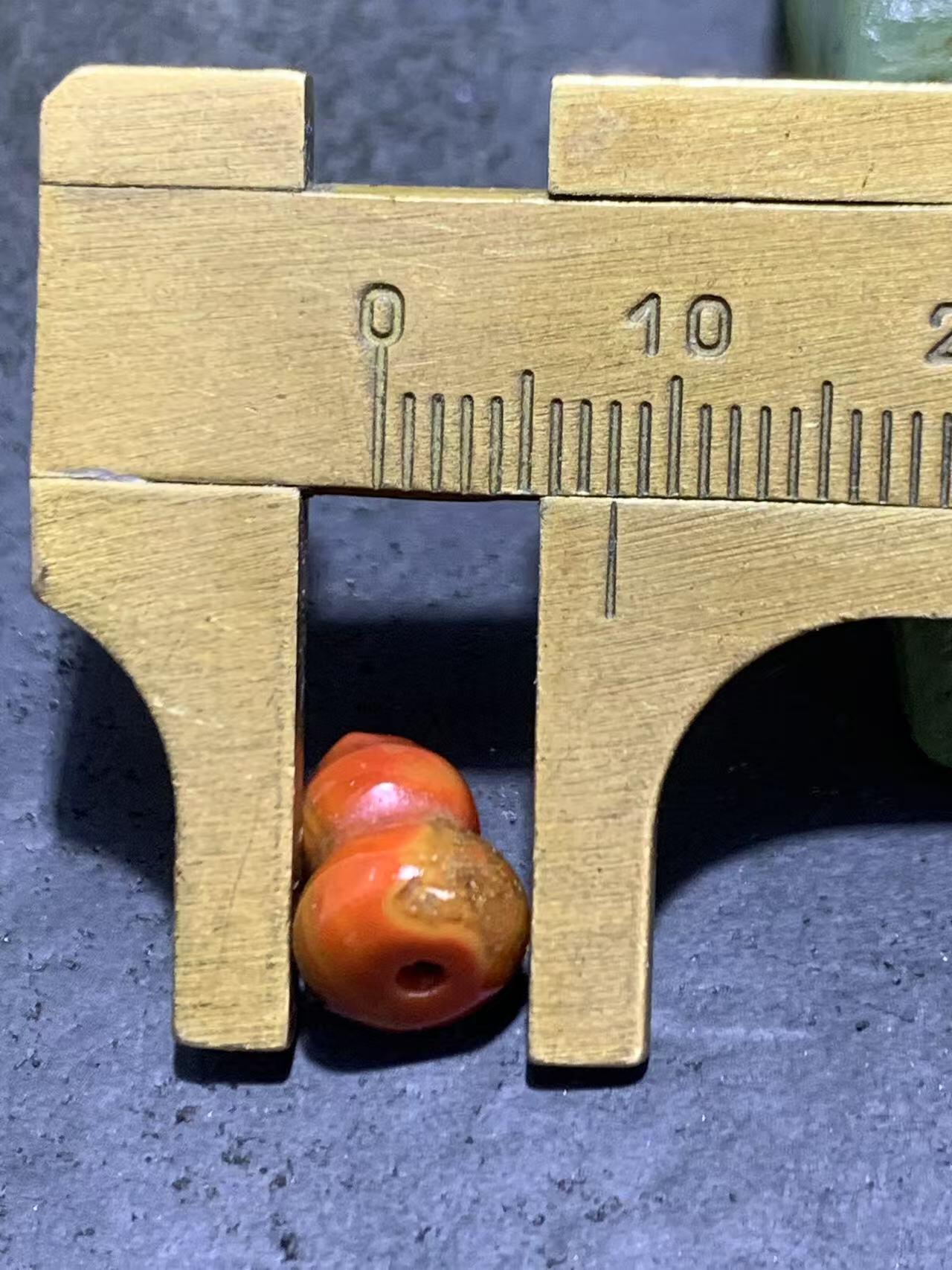 高玉化冻料战国红玛瑙通货葫芦珠一个，
