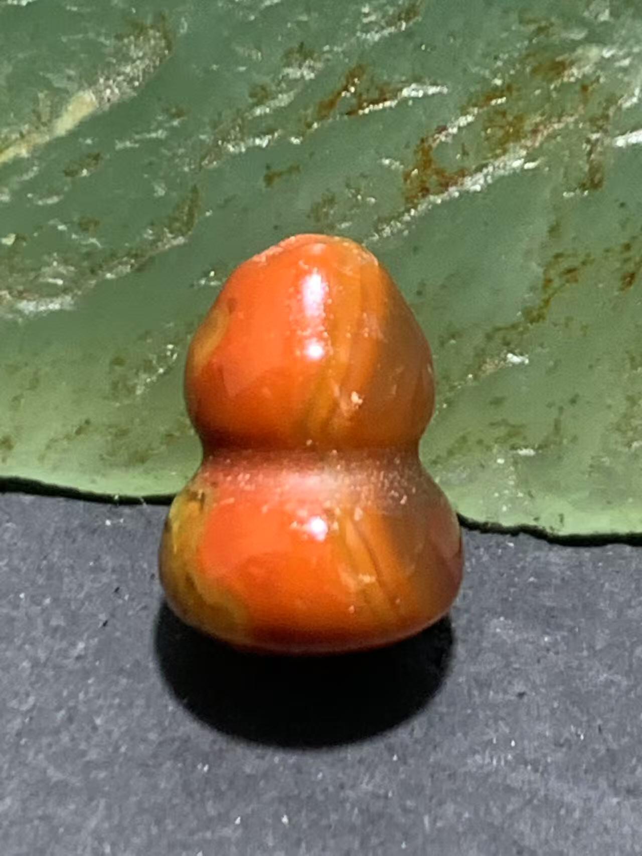 高玉化冻料战国红玛瑙通货葫芦珠一个，