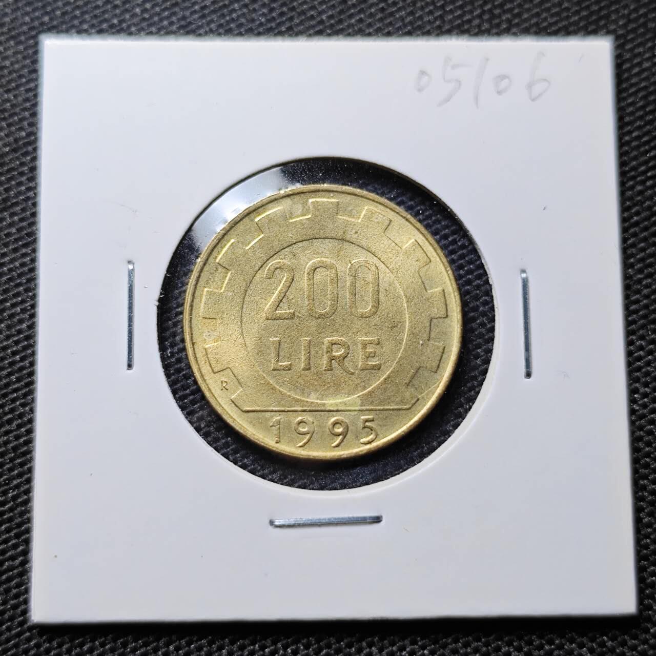 KK钱币收藏小铺 第305期 2月预留时间 周末发货 1995，意大利200里拉铜币