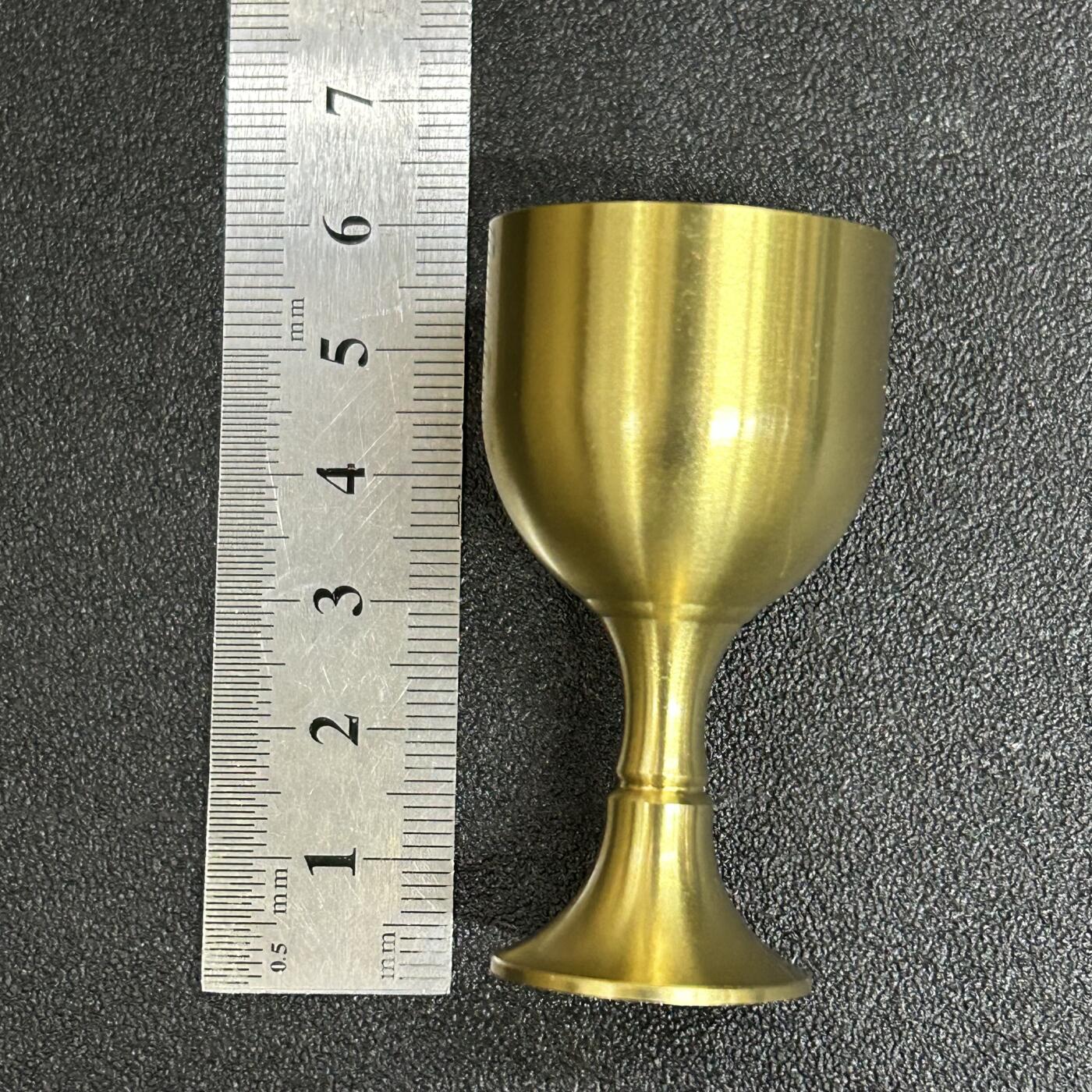 西秦中古拍卖第五十期 海外回流 中古镀金酒杯