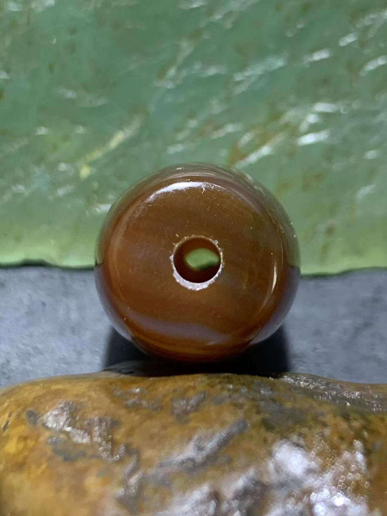 高玉化千层纹巴西玛瑙随形通货桶珠一个，，