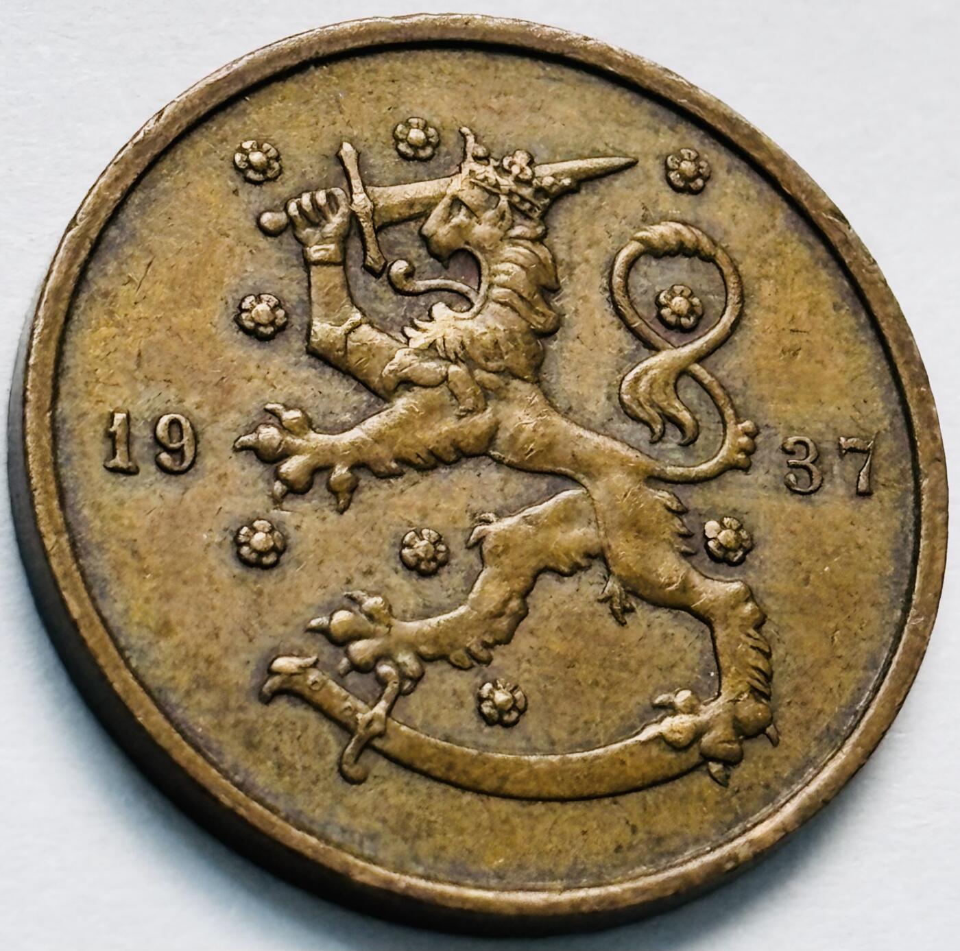文馨钱币收藏第 257 场，各国好品散币精品场，本场拍品不寄存，继续清理累积的寄存订单，中拍包邮者皆送 UNC 台湾省硬币，望理解，谢谢 少见好品 1937 年芬兰二战时期 10 盆尼青铜币