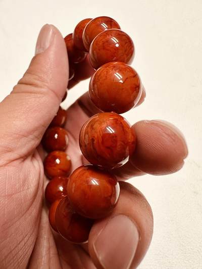 玉石翡翠玛瑙｜拍卖专场 瓦西南红双色火焰纹单圈佛珠手串｜配凉山州检证书