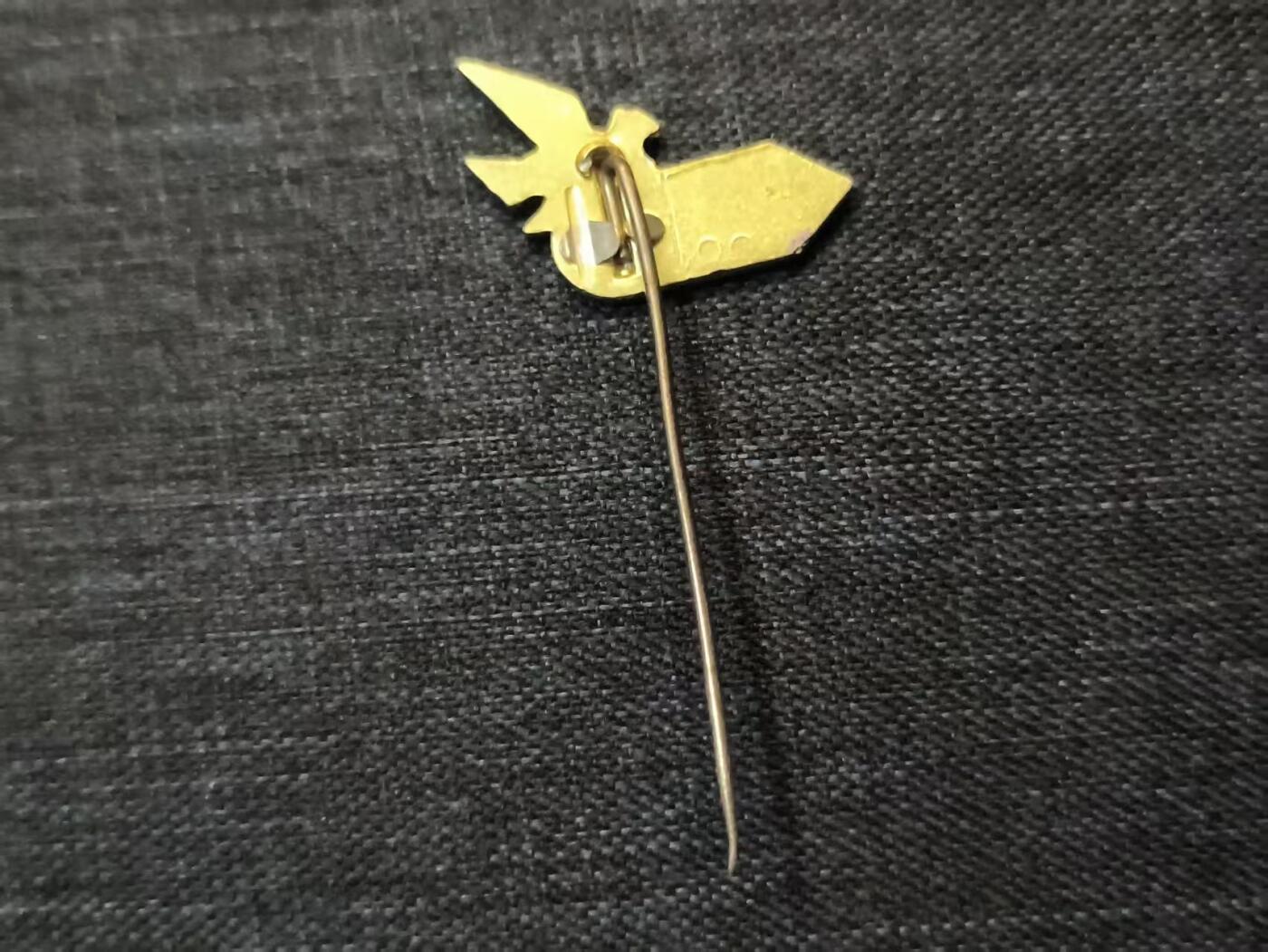古林万国勋赏爱藏首期大拍（中高考专设场次，百样精品制服奖章书籍）-分享拍场赚佣金