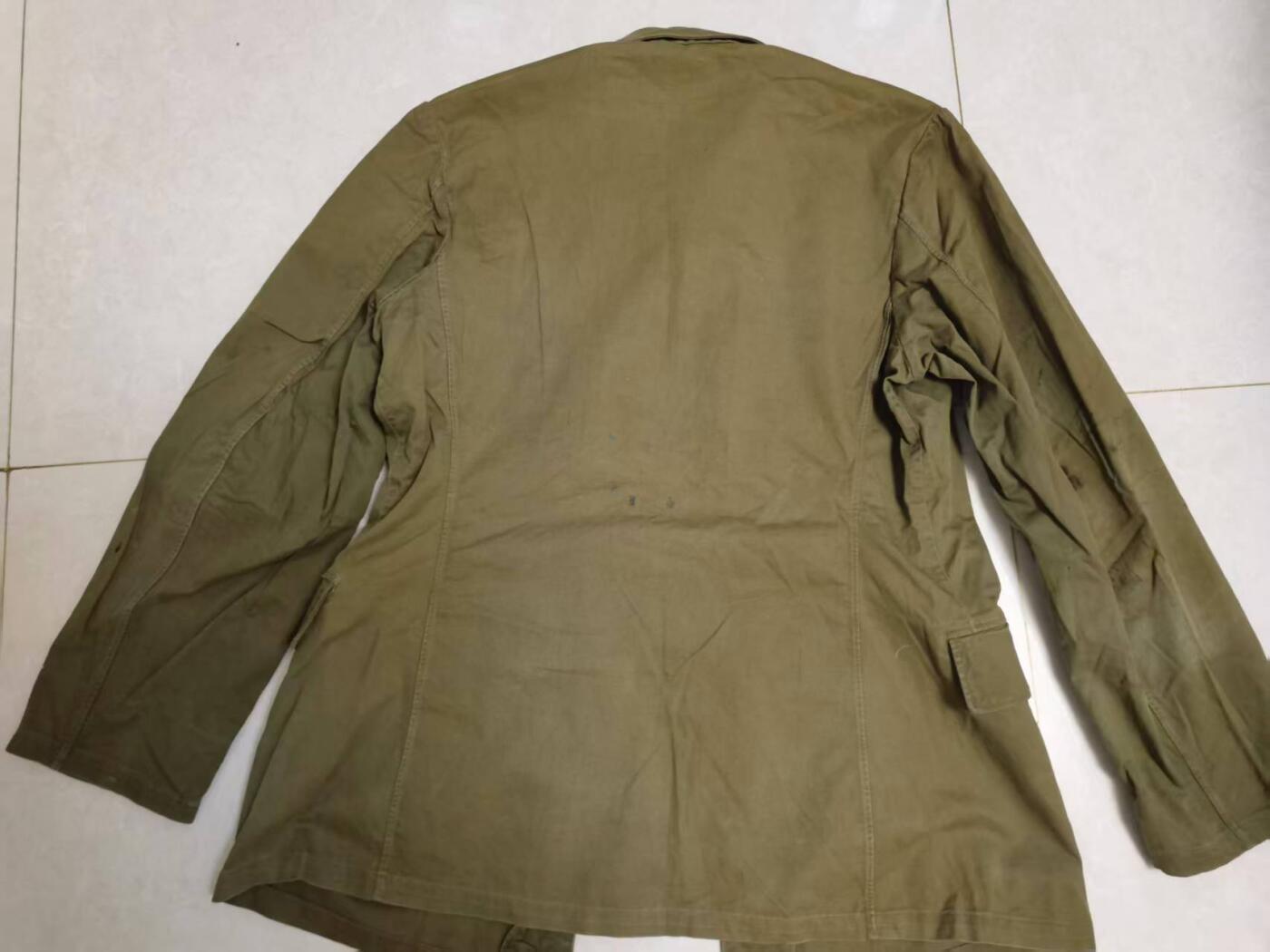 古林万国勋赏爱藏首期大拍（中高考专设场次，百样精品制服奖章书籍）-分享拍场赚佣金