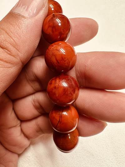 玉石翡翠玛瑙｜拍卖专场 瓦西南红双色火焰纹单圈佛珠手串｜配凉山州检证书