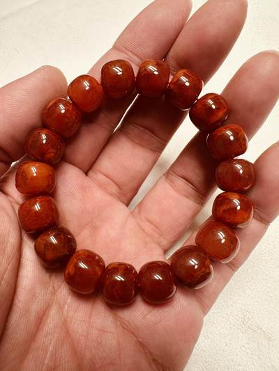 玉石翡翠玛瑙｜拍卖专场 瓦西南红双色火焰纹单圈手串｜配凉山州检证书