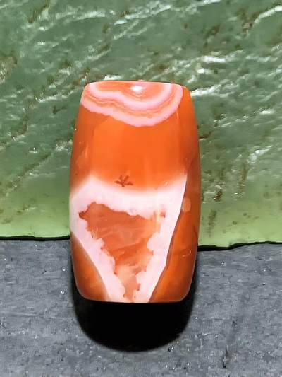 川料南红玛瑙冰飘桶珠一颗！， - 川料南红玛瑙冰飘桶珠一颗！，