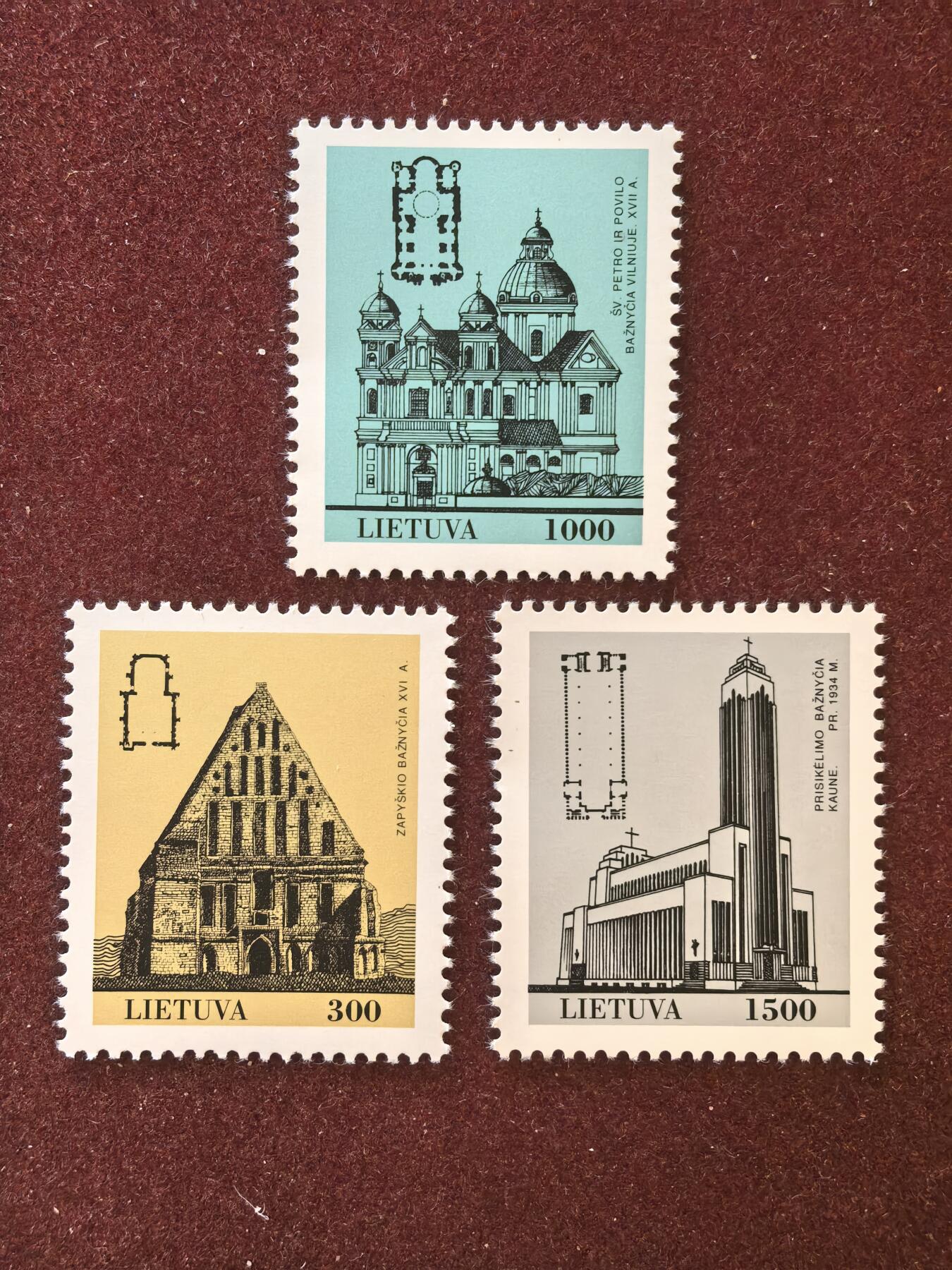 联合阁邮币社™ ——“精品多国邮票”👍🏻👏🏻👍🏻👏🏻 立陶宛1993 建筑 3全 原胶无贴
