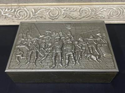 海外回流精选拍卖 - 法国回流镀银盒子（长12.3cm，宽8cm，高3.5cm）