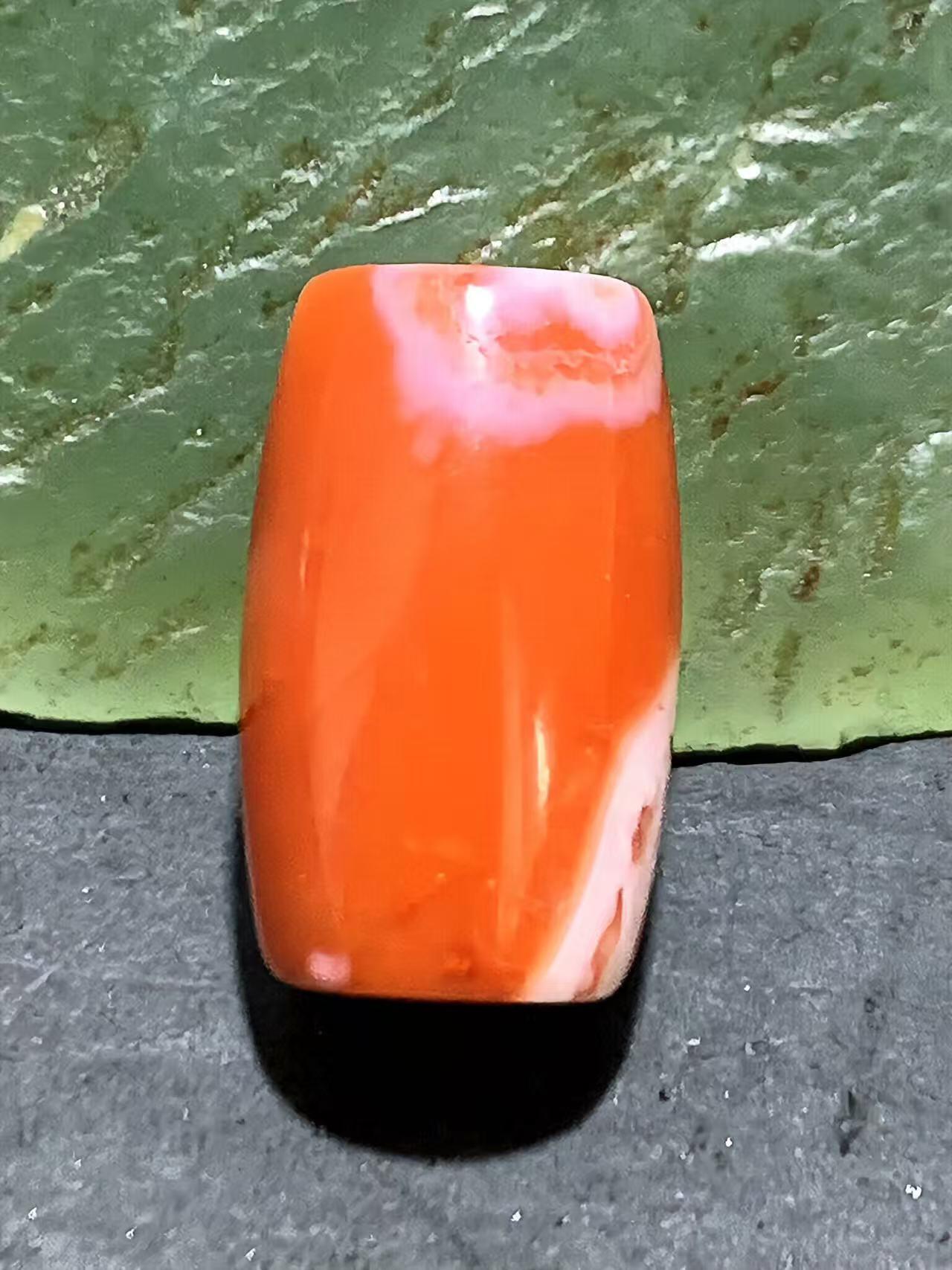 川料南红玛瑙冰飘桶珠一颗！，