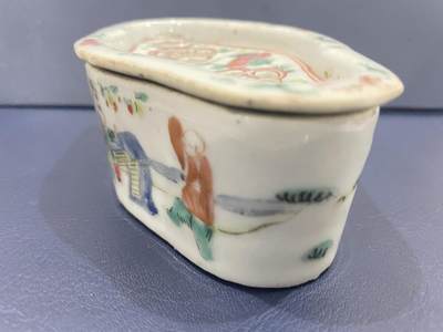 海外回流精品拍卖（五一专场） 法国回流清同治时期蛐蛐罐 尺寸12.5cm。品相好。