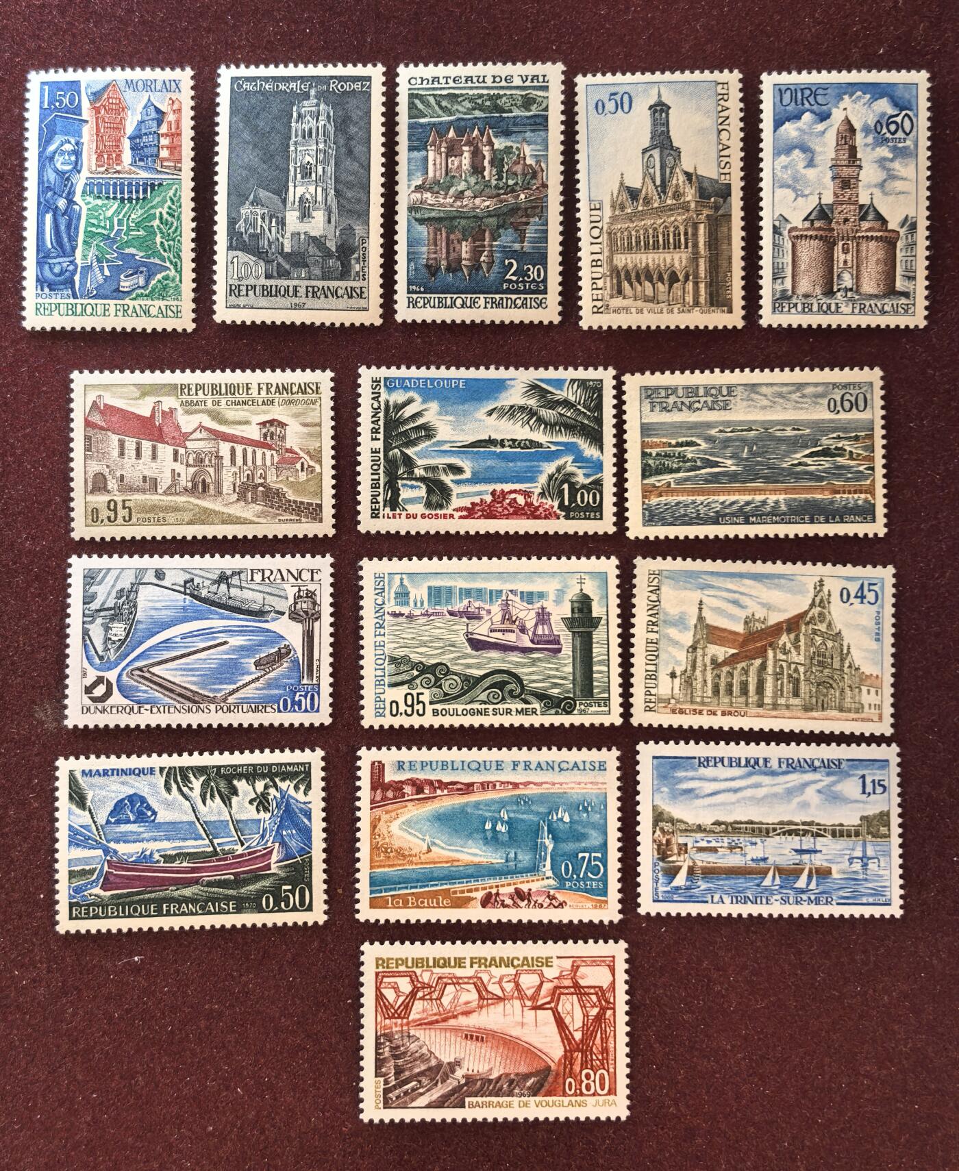 联合阁邮币社™ ——“精品多国邮票”👍🏻👏🏻👍🏻👏🏻 法国60年代 旅游风光系列 15张 全新原胶无贴