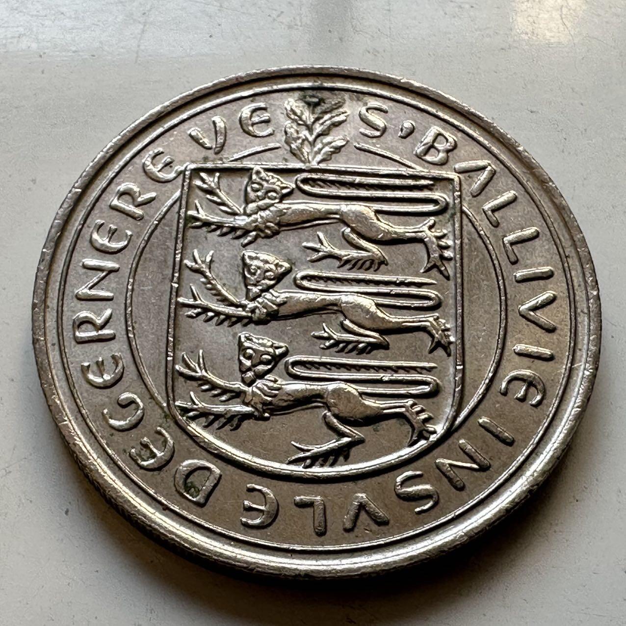 🌹外币初藏🌹🐯2025年第70场  每周二四六晚8️⃣点 接代拍 根西岛1984年10便士