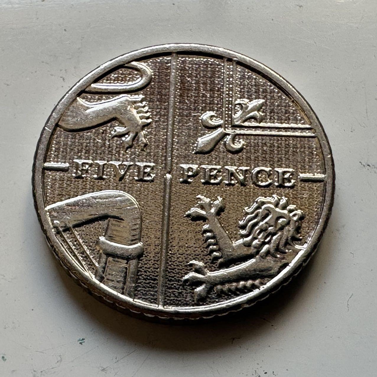 🌹外币初藏🌹🐯2025年第70场  每周二四六晚8️⃣点 接代拍 英国2015年拼图版五便士