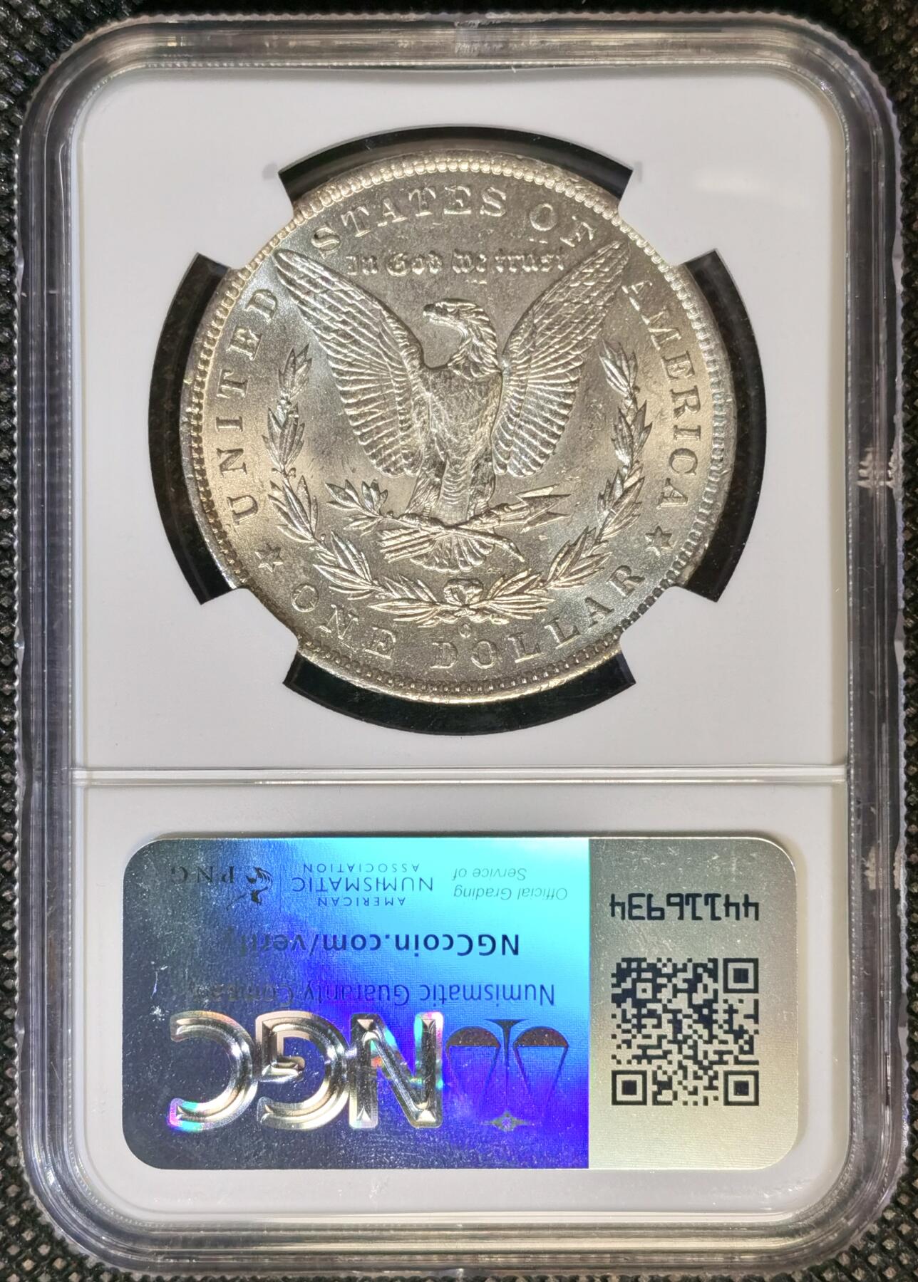  甄臻铺-世界币章拍卖（第23期），送拍享返佣金等优惠多多 NGC-MS62 美国1884年摩根银币，卷首极品落日金彩，光度很好，少见状态