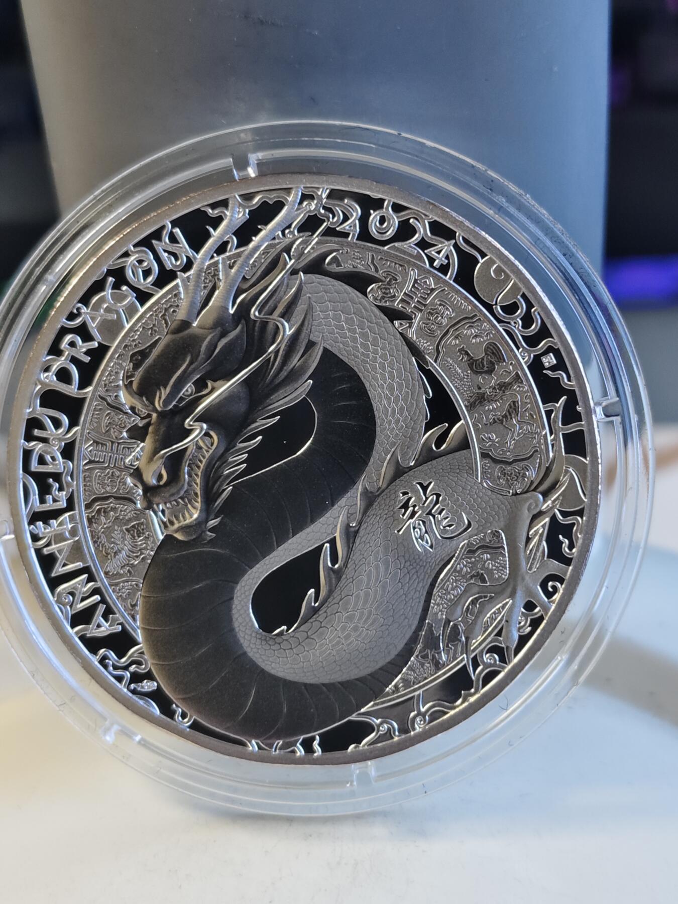 第165期拍卖【长期征集拍品】 法国2024年中国生肖系列龙年10欧精制纪念银币，999银，22.2克，发行3000枚，原价650