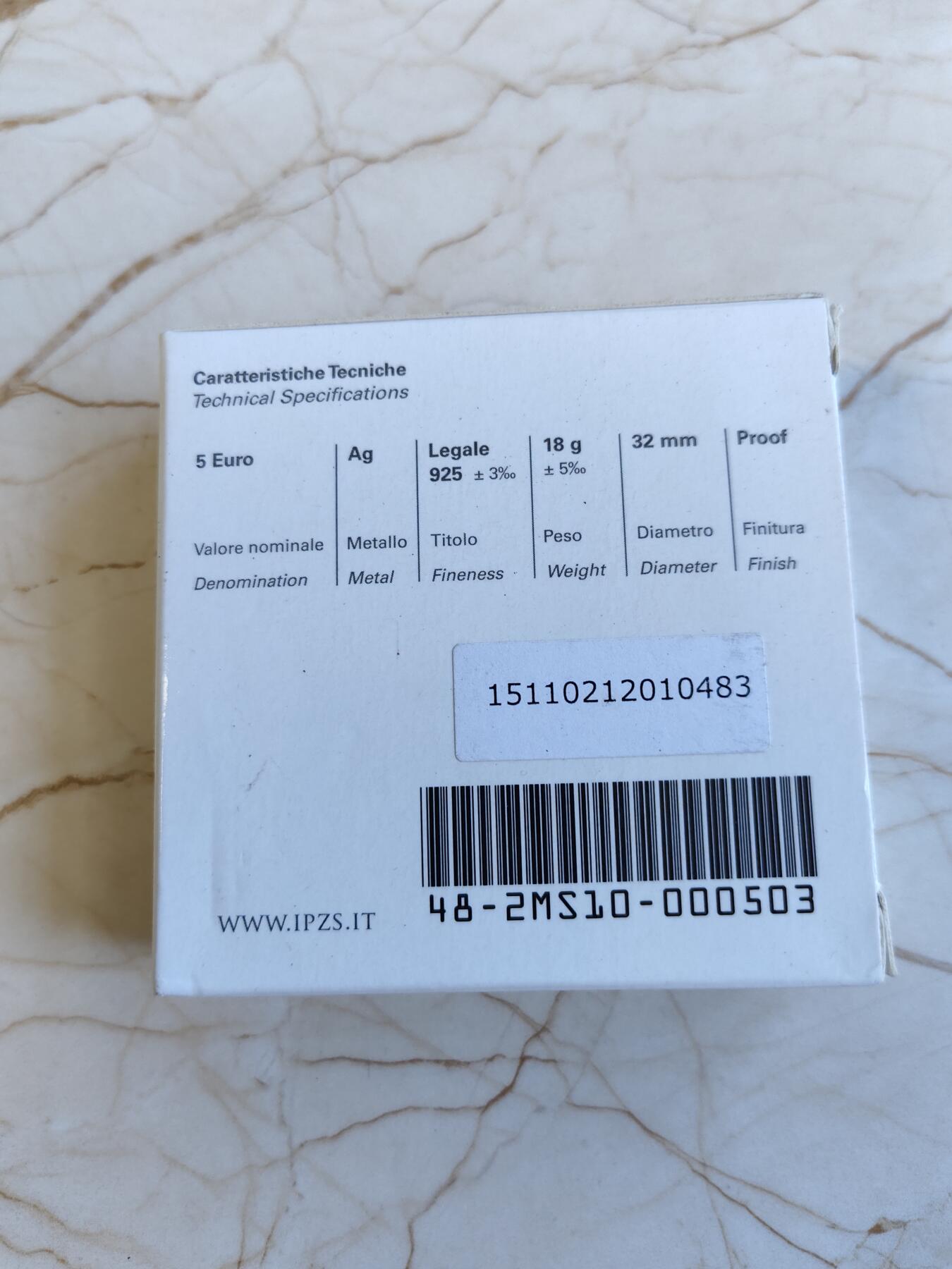第165期拍卖【长期征集拍品】 意大利2015年艺术系列翁布里亚-佩鲁贾纪念银币【品如图】，18克，发行4000枚，原价850