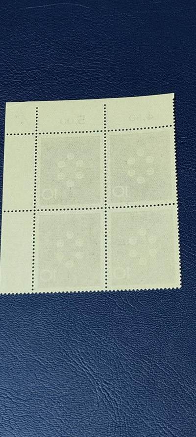 德国邮票专场，都是四方联 德国邮票四方联，1964年发行，西德苯分子原子核裂变四冲程内燃机3全之一，品相如图