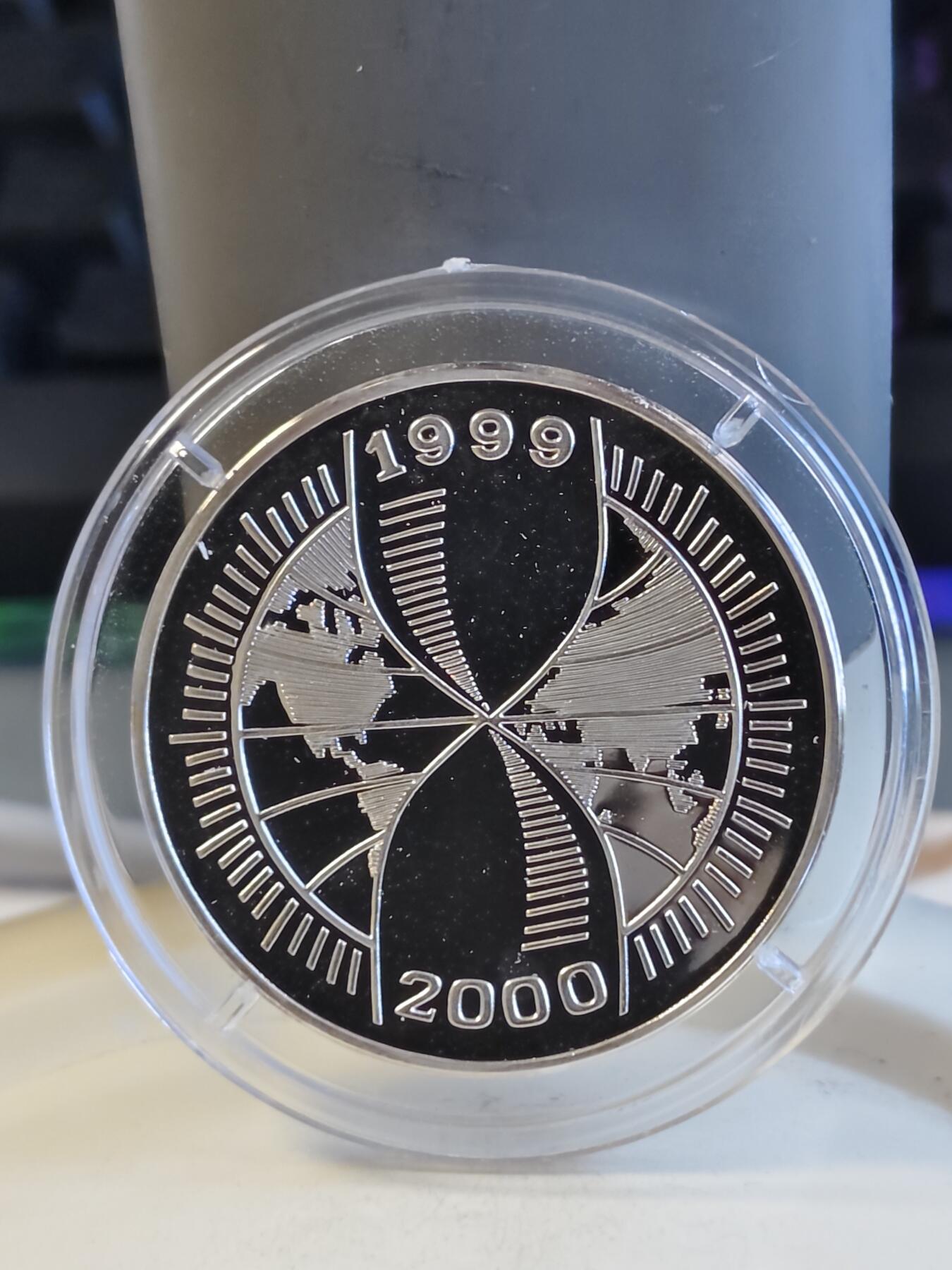 第165期拍卖【长期征集拍品】 刚果1999-2000年千禧年系列精制纪念银币带证书，15克，原价380